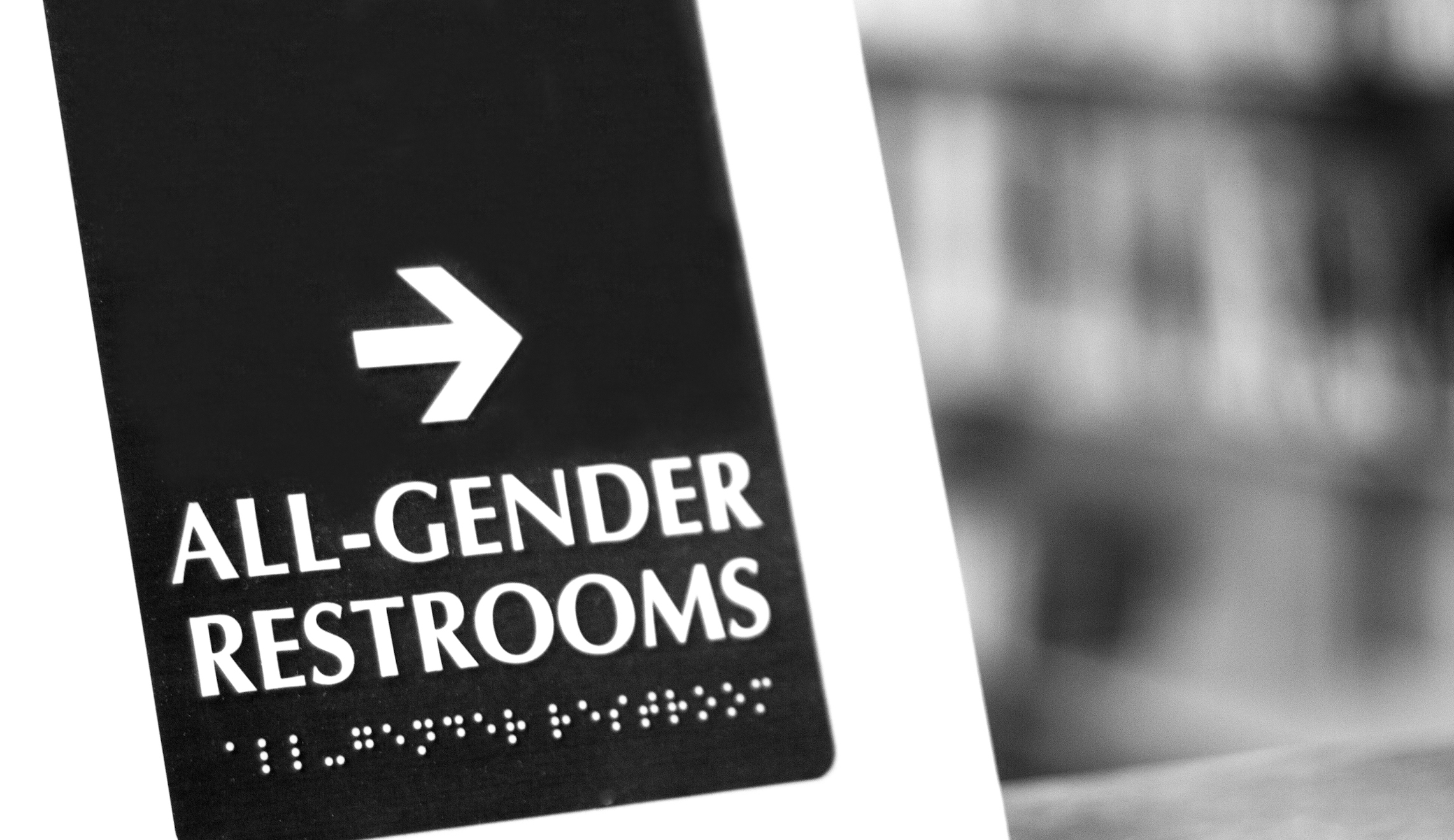 Multi-occupancy genderless bathrooms are now legal in Illinois