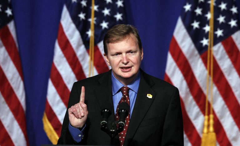 Jim Messina, who managed Obama's campaign in 2012, on Friday announced that he has joined Priorities USA Action, a liberal super PAC that supported Obama's re-election and is already backing Clinton in the 2016 presidential raceÃÂ (AP Photo/Charles Dharapak)