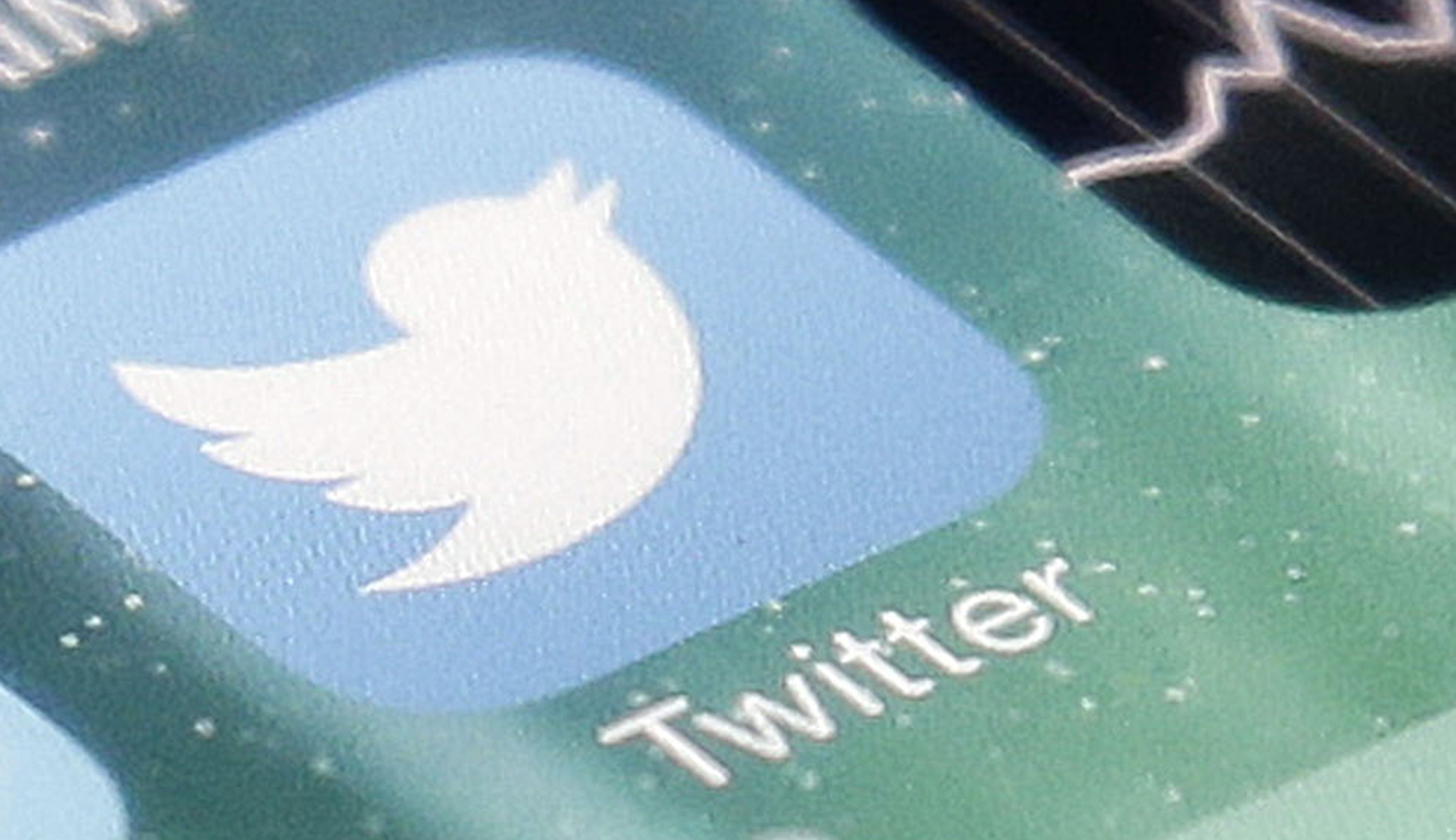 Twitter will unveil plan to handle hate groups and symbols next month