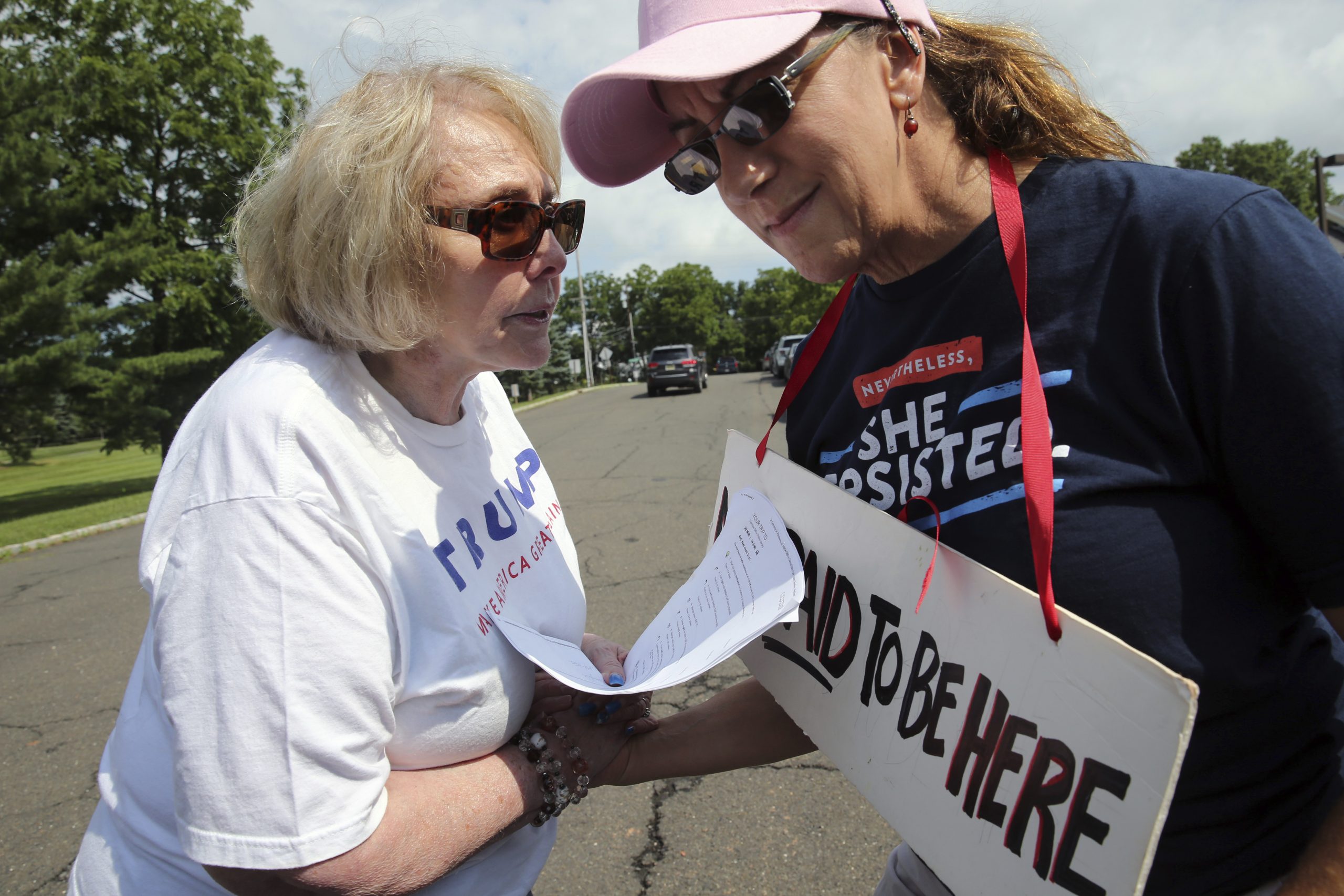 Poll: 3-in-4 white Democrats find it ‘stressful’ to talk politics with Trump supporters