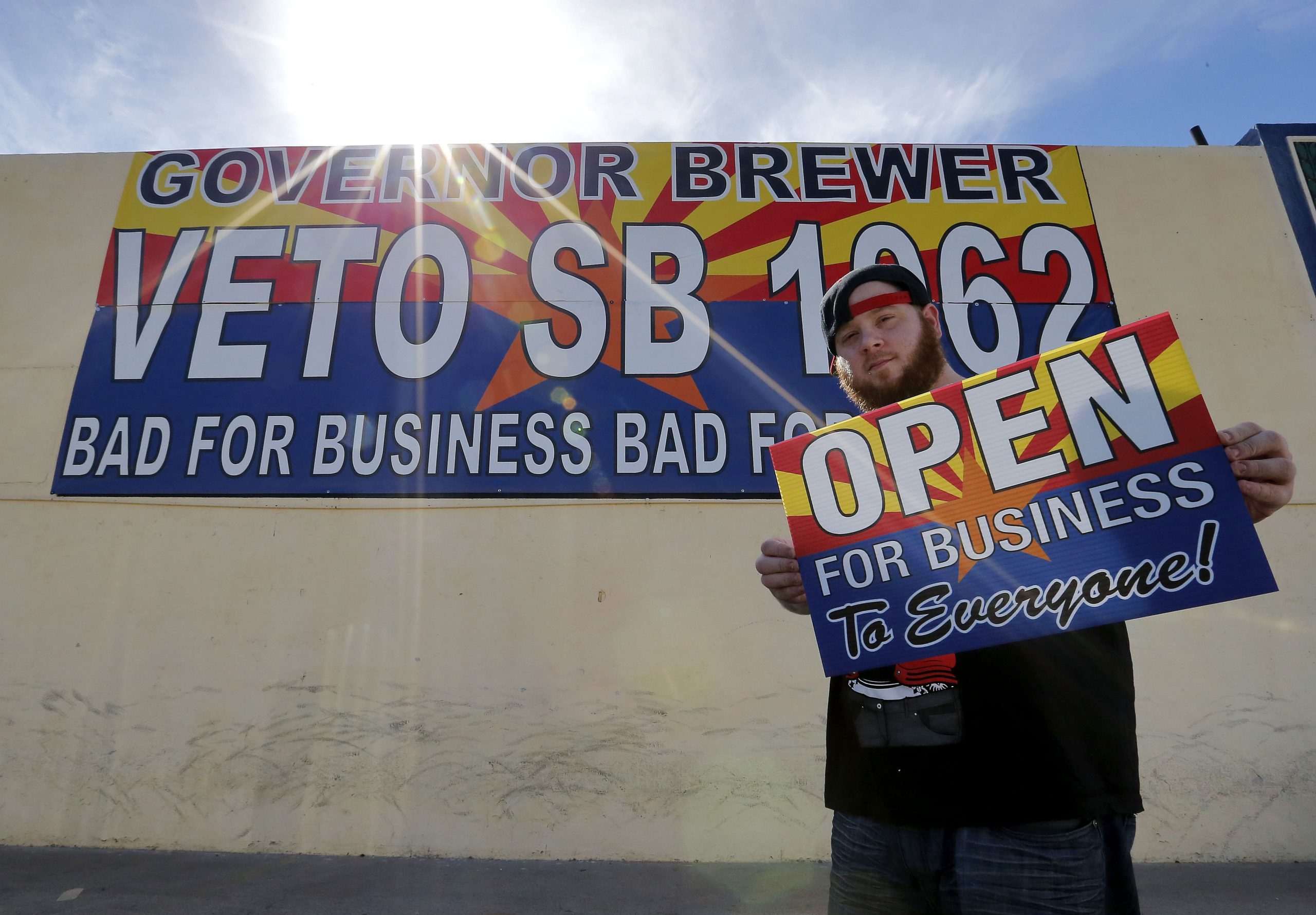 White House criticizes Arizona anti-gay measure