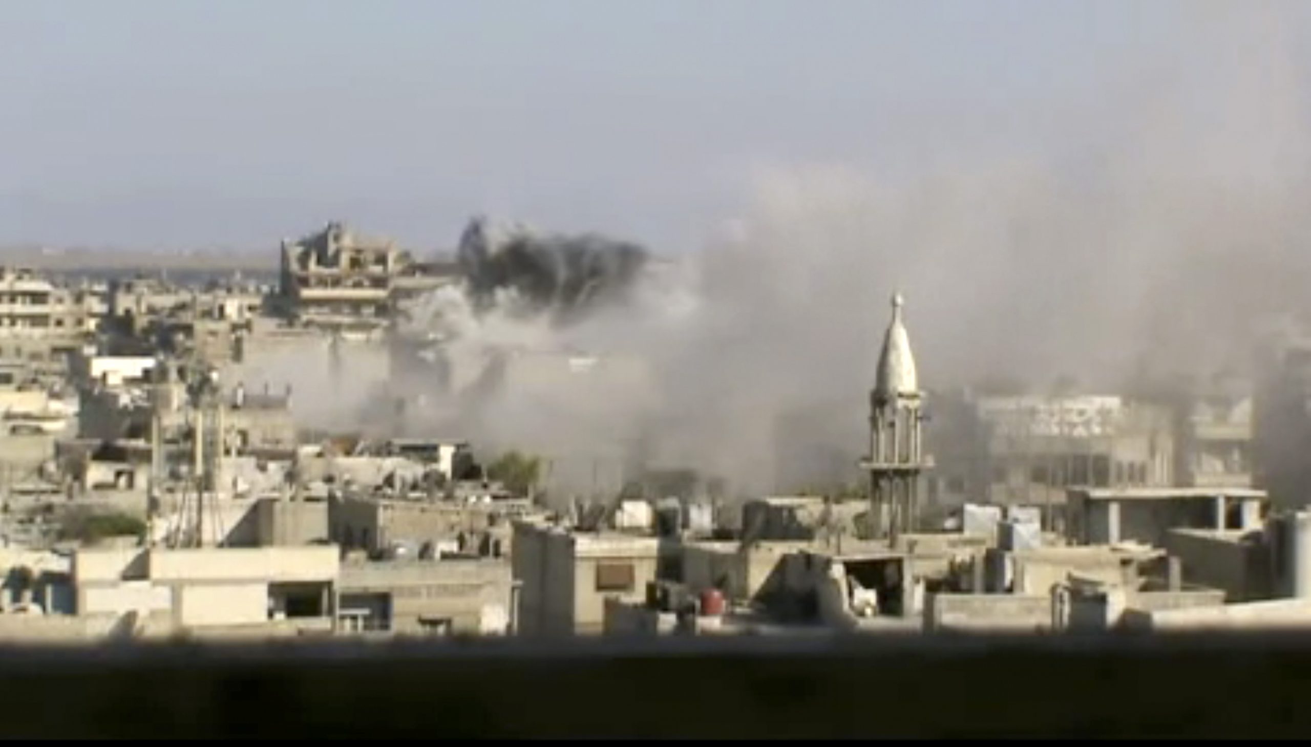 UN team sees massacre site in Syrian village