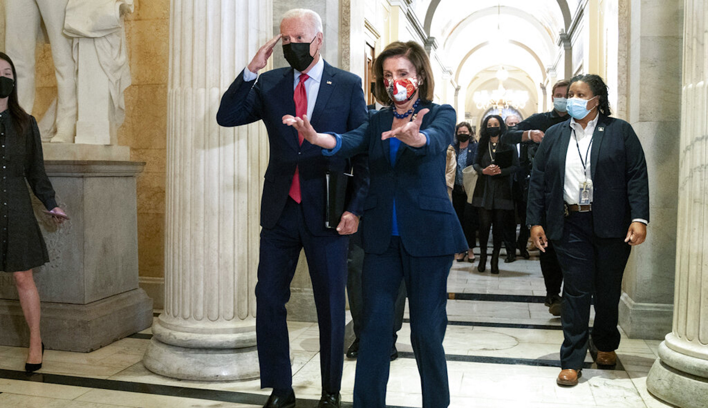 Biden leaves Capitol in defeat after pep talk fails to get warring Dems to compromise on massive spending plans
