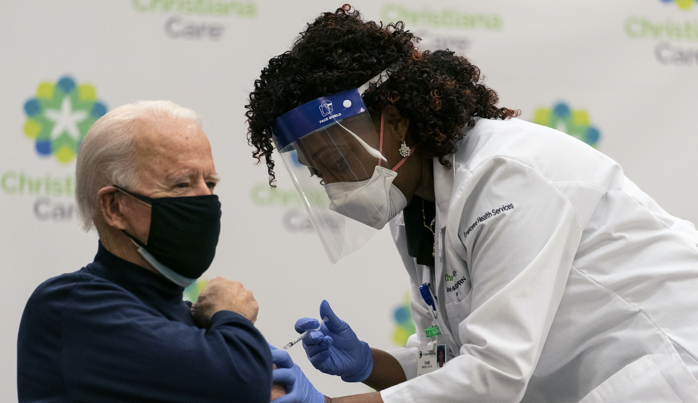 Half a million vaccinated as Washington prepares more relief