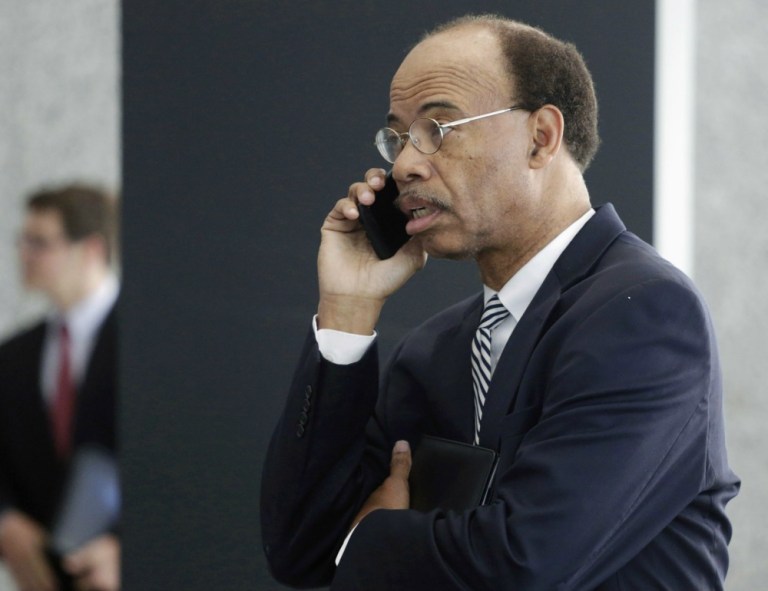Mel Reynolds was charged with a misdemeanor earlier this year for failing to file income tax returns from 2009-12, but refused to show up to his initial court hearing. (AP Photo)