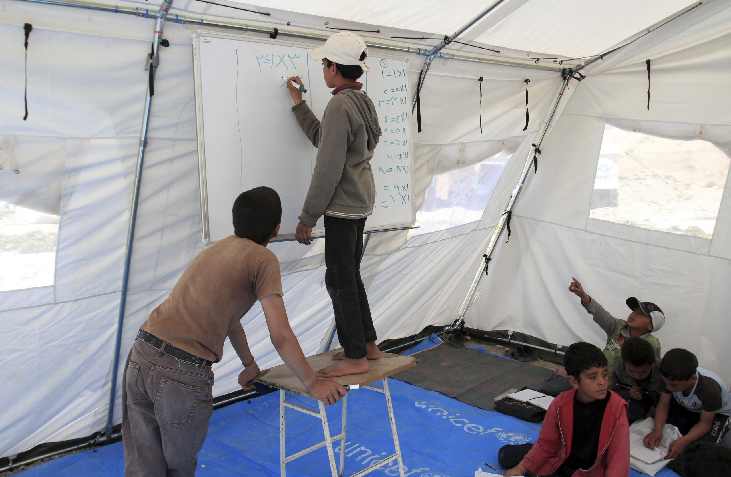 Syrians in remote tented settlement feel abandoned