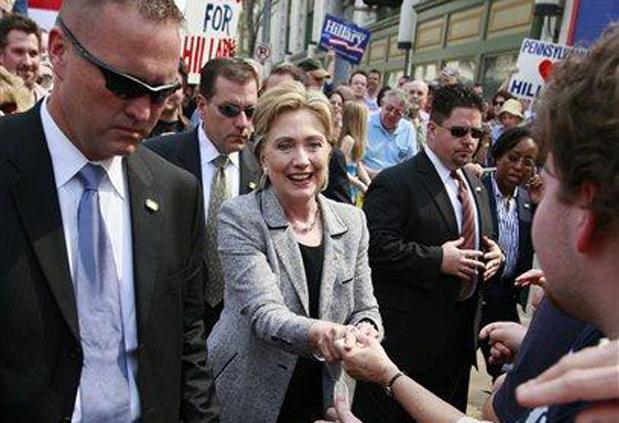 Secret Service agent: Clinton’s staff rude, Hillary aloof