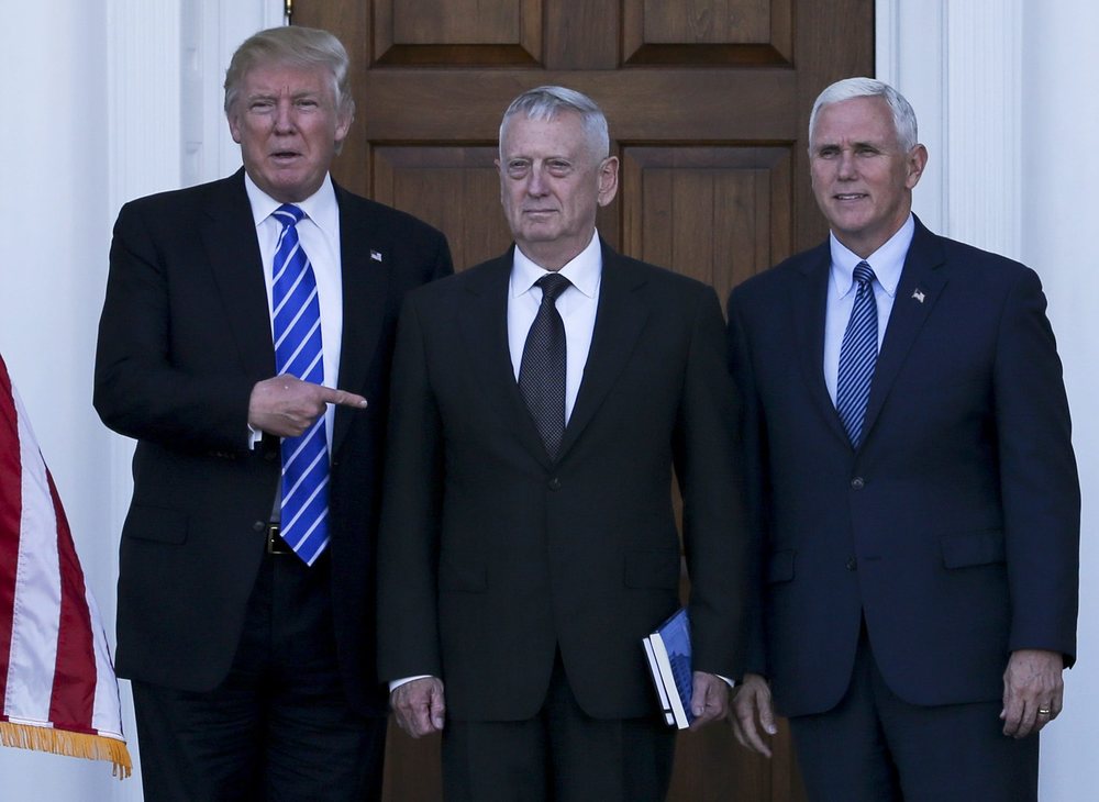 Trump Is Surrounding Himself With Outsiders