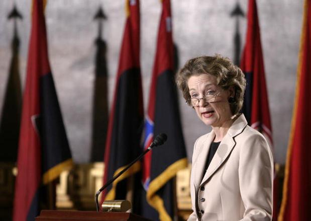 Susan Eisenhower to testify on Ike memorial Tuesday