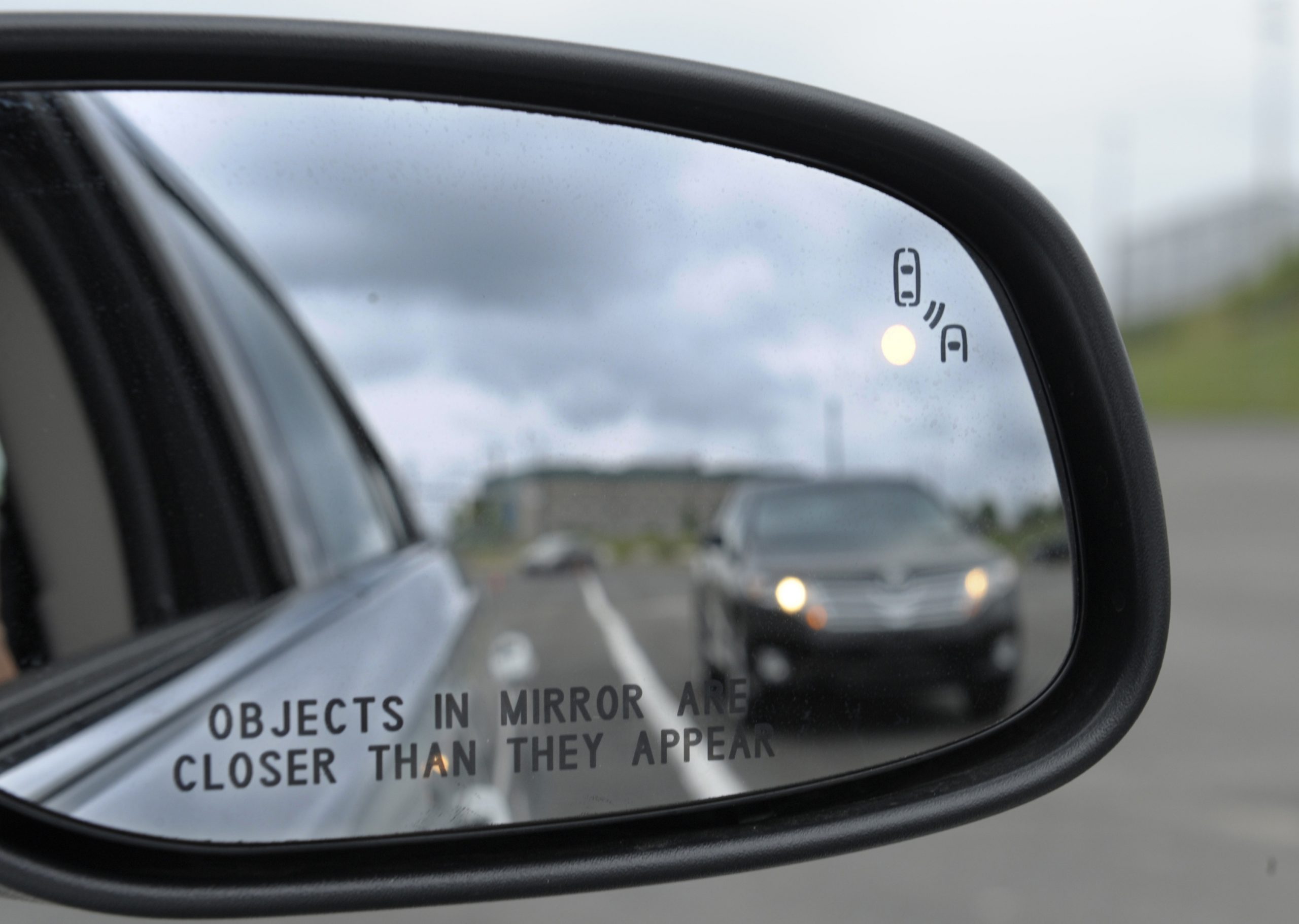 Feds to decide on car-to-car communications