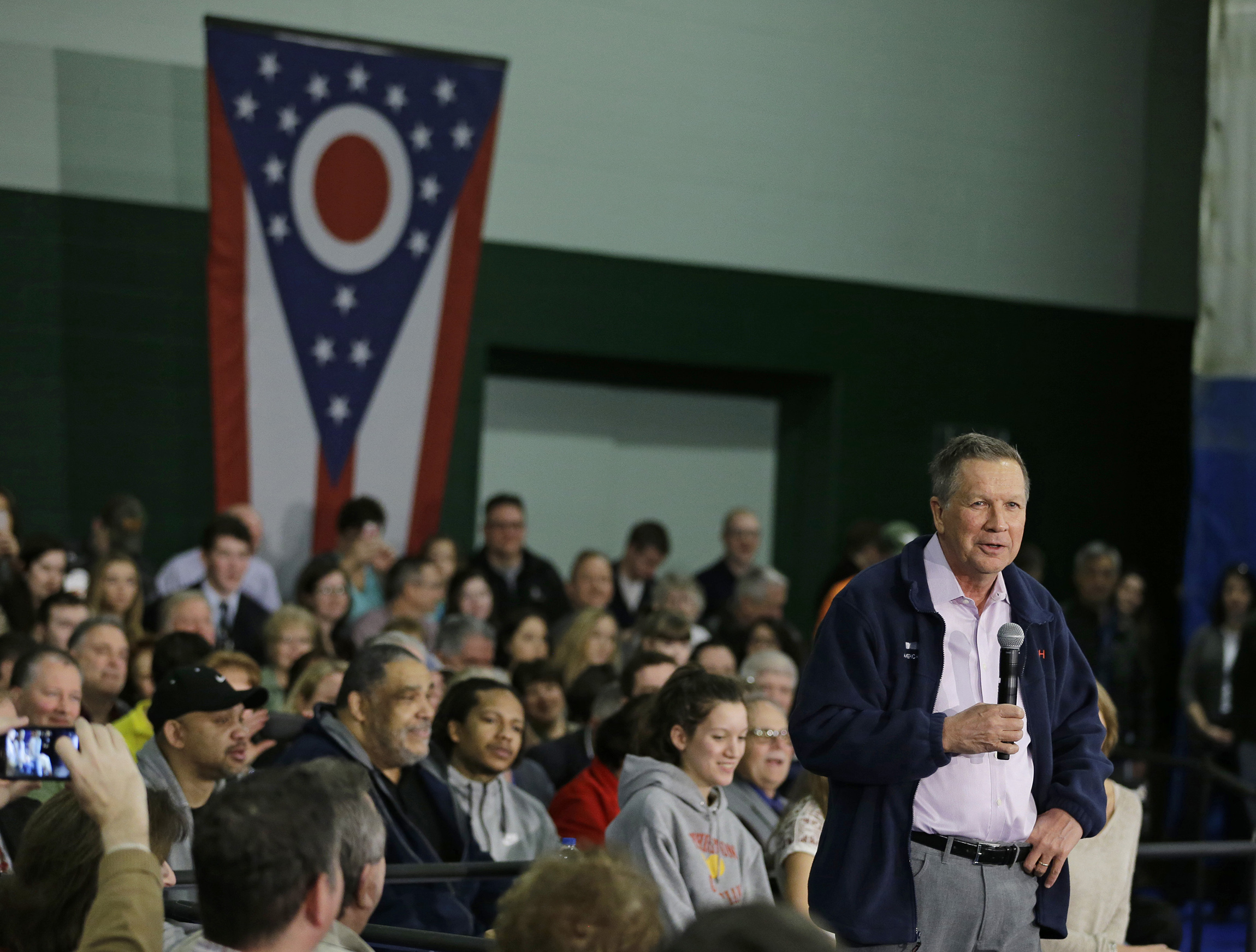 PARSING THE POLLS: Kasich barely leads Trump in Ohio while Cruz climbs