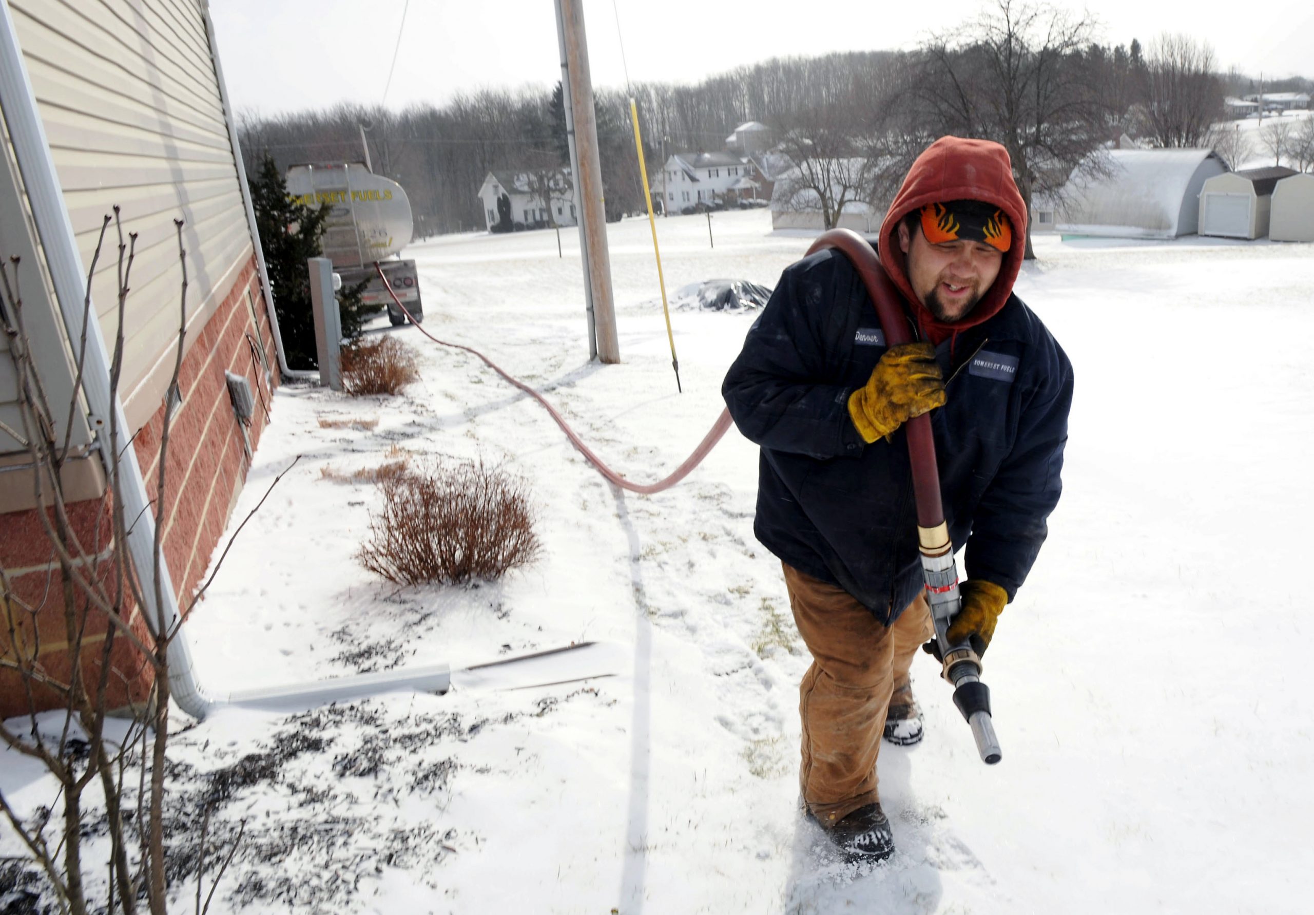 US predicts lower heating bills this winter