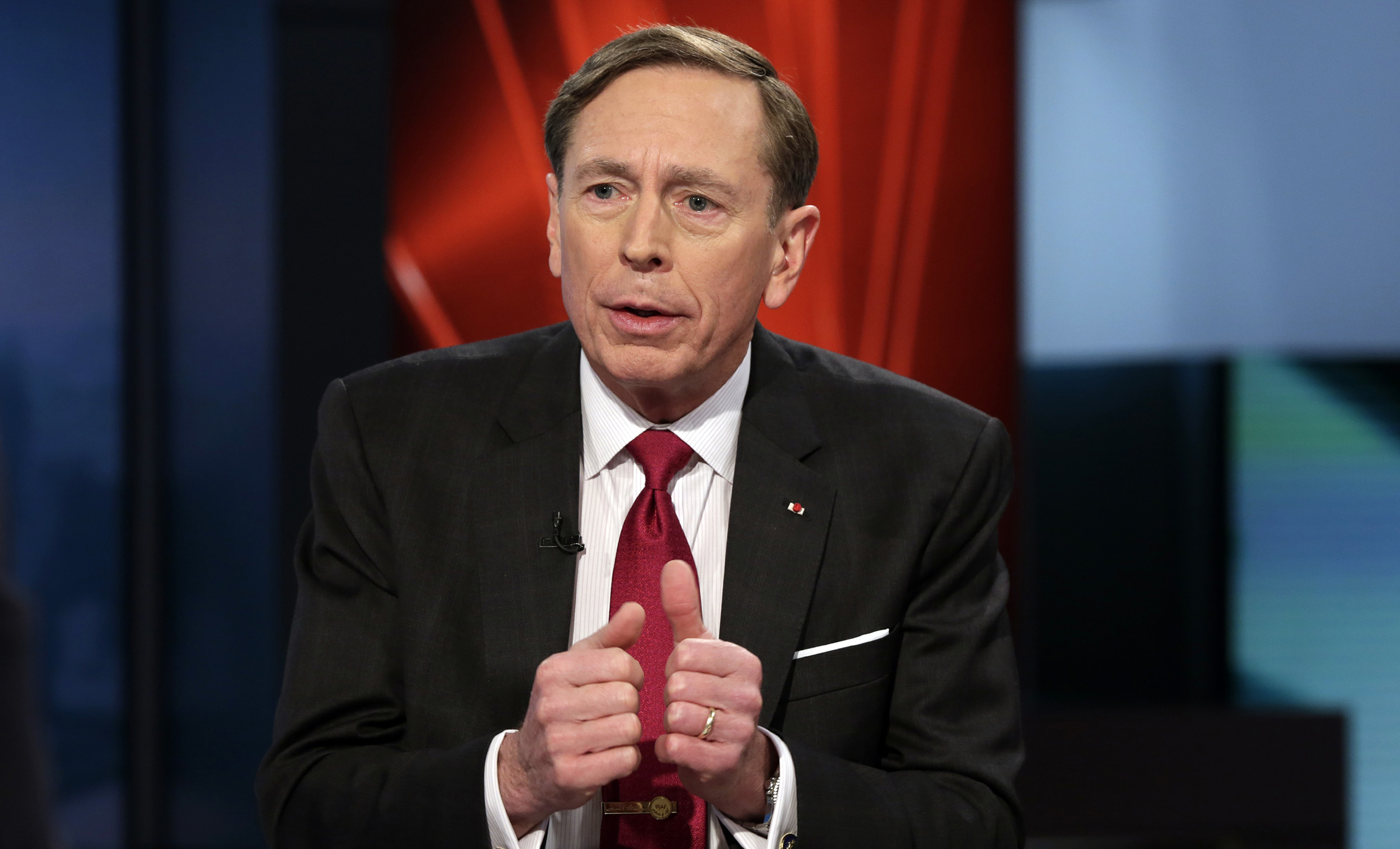 Kirk plans to write in Petraeus for president
