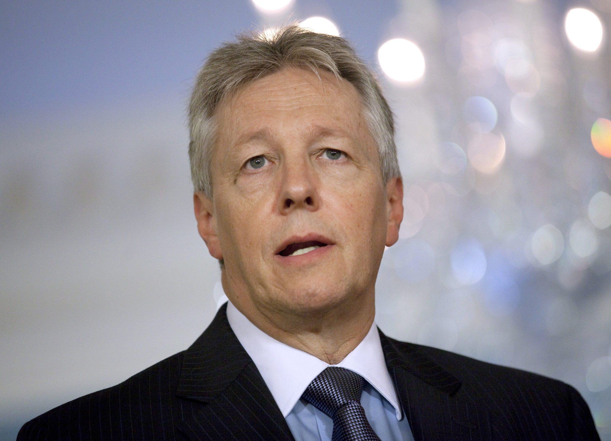 NIreland leader retreats from anti-Muslim remarks