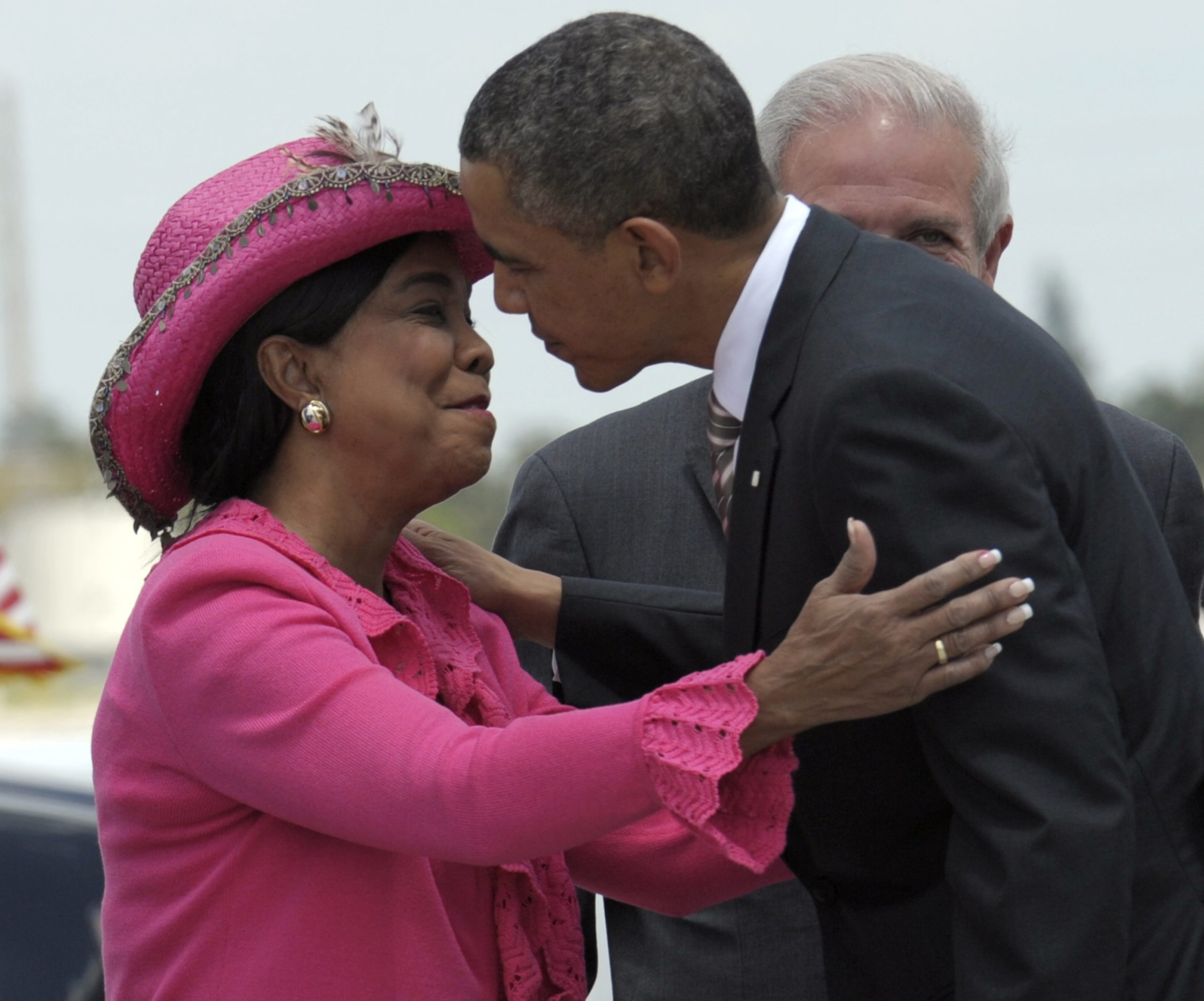 Frederica Wilson funded by Trump foes: NFL, Planned Parenthood, 22 unions