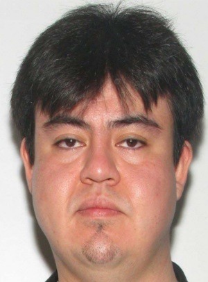 FBI seeks Virginia man who skipped plea hearing in child-porn case