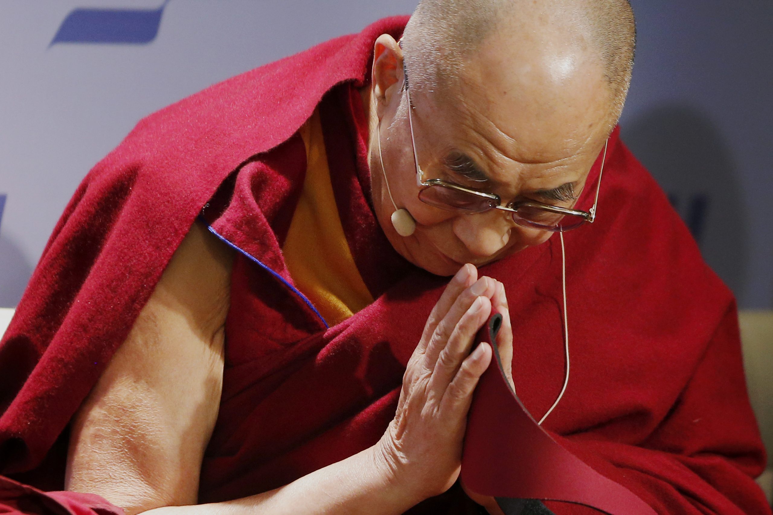 Obama meets Dalai Lama, praises his ‘commitment to peace’