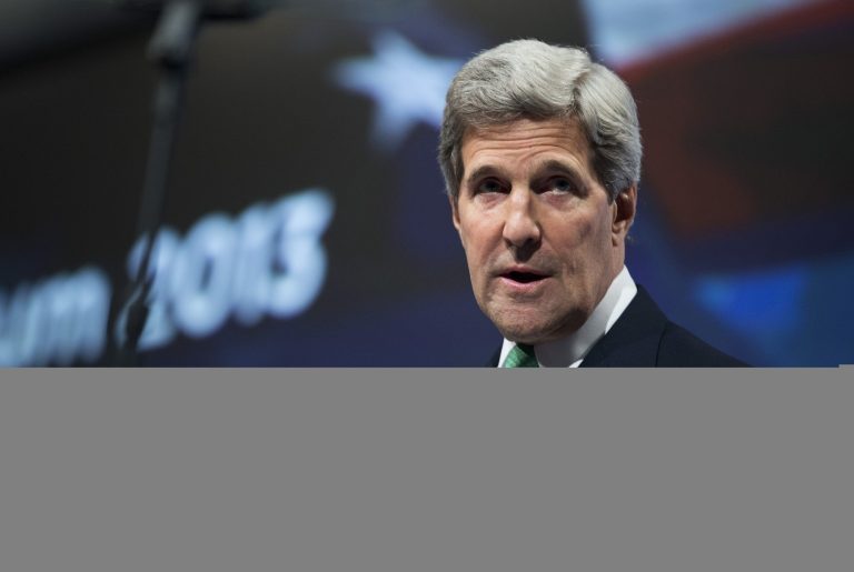 John Kerry sneaks back into the Senate