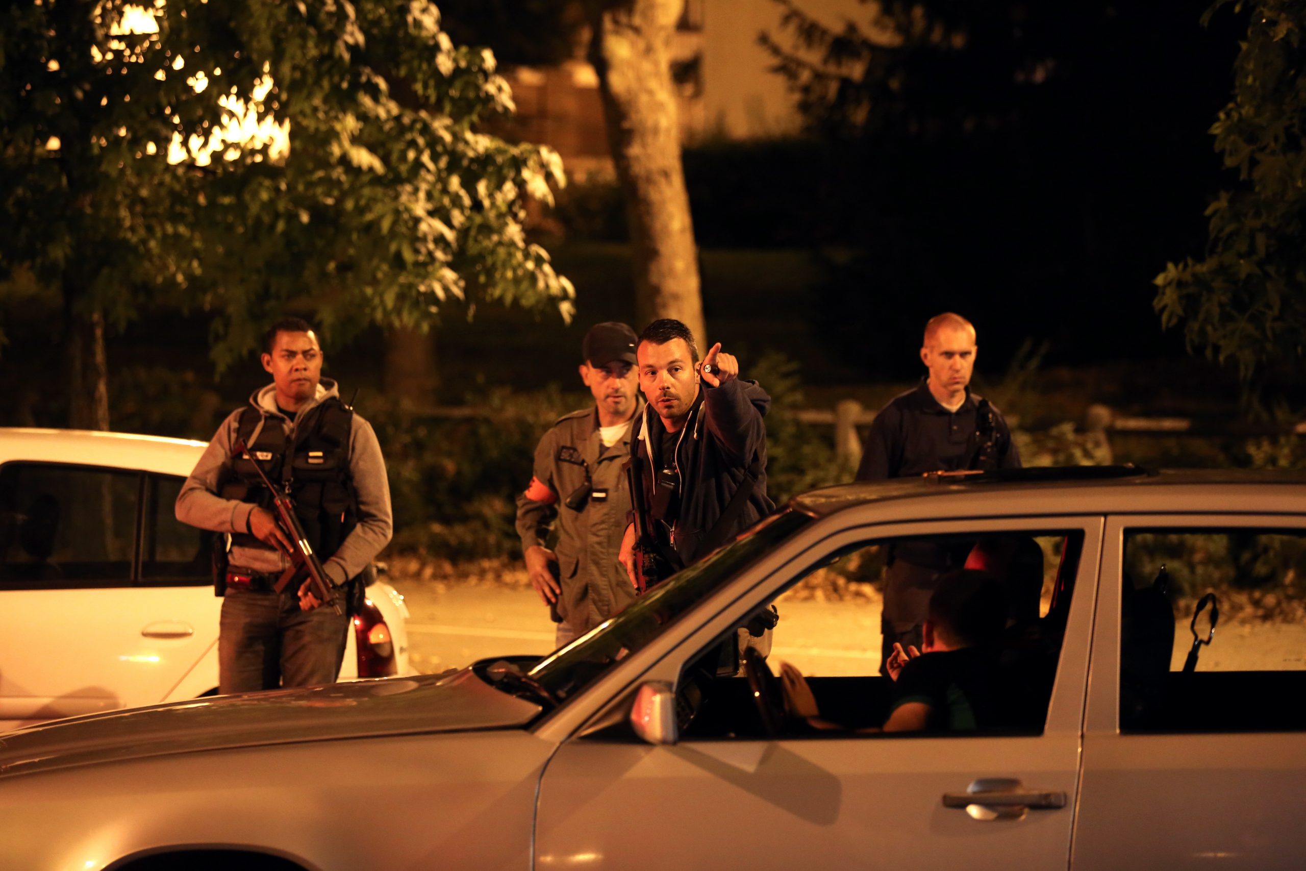 French officer stabbed in arrest of three women in car bomb plot