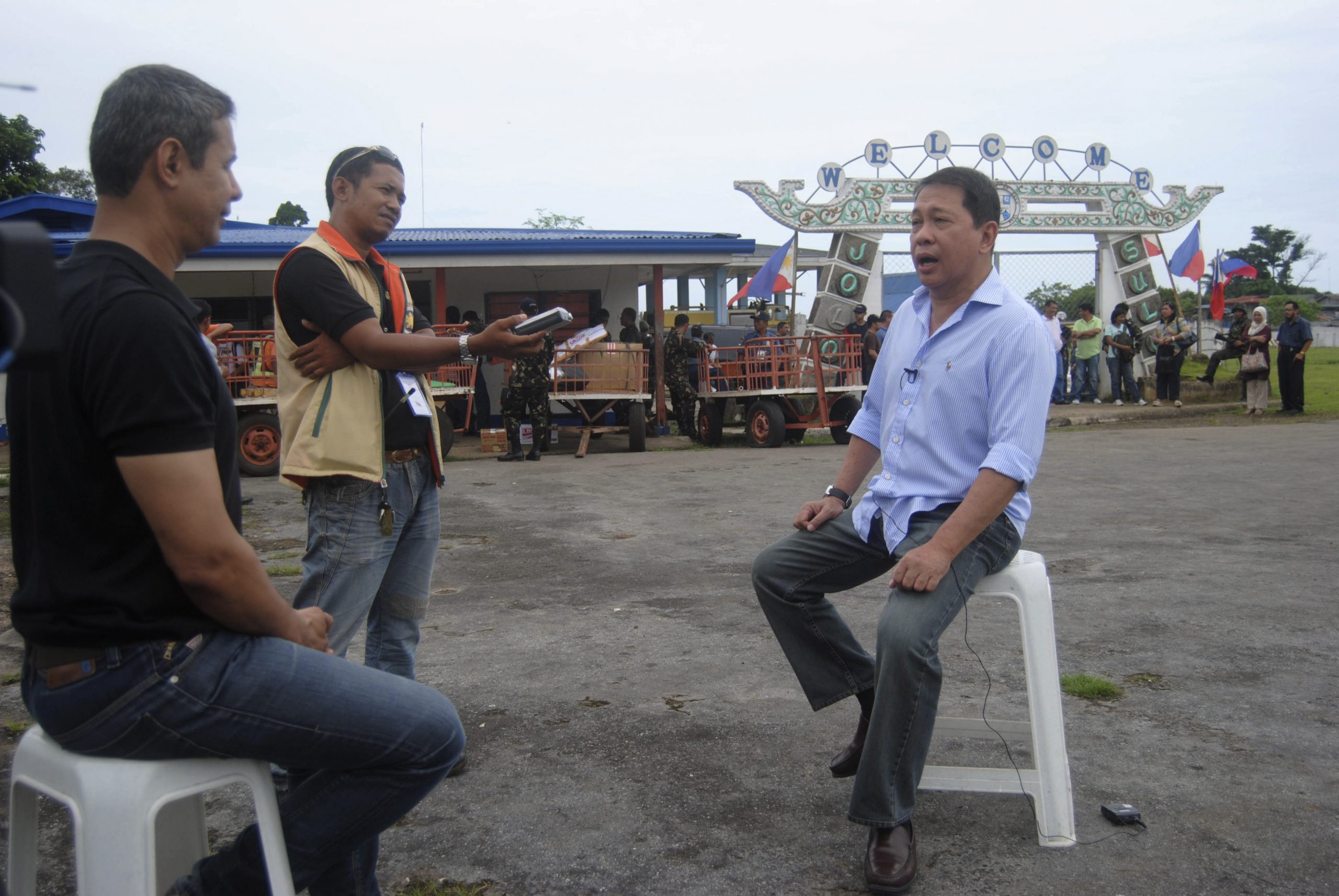 Veteran Mideast TV reporter missing in Philippines