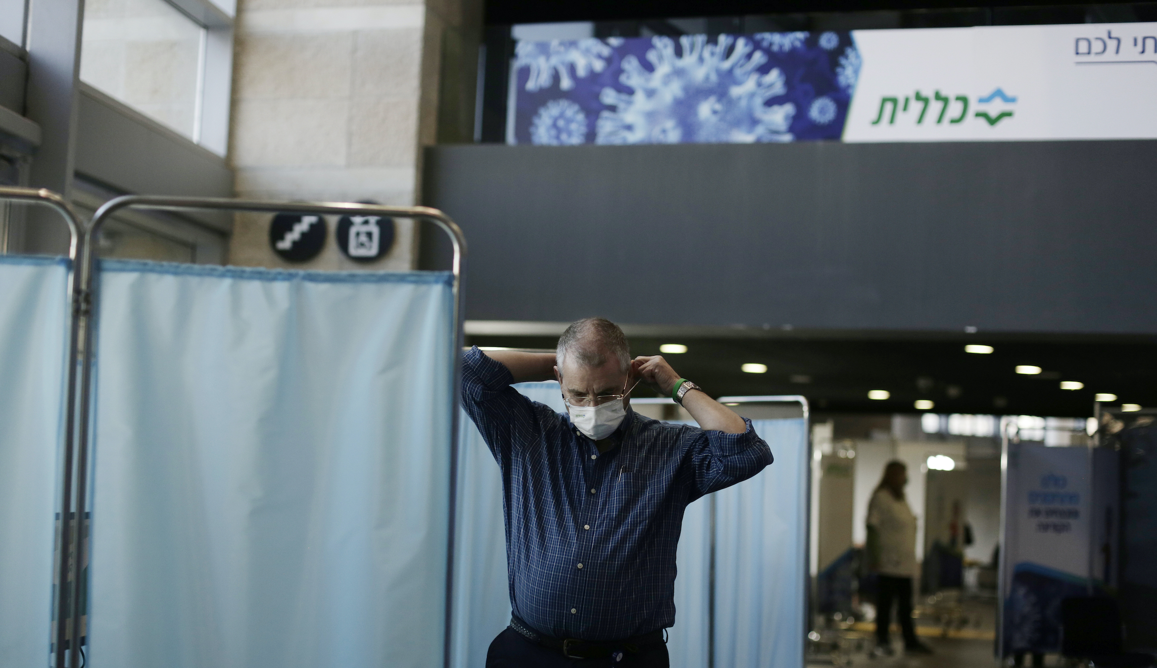 Israel sets the example for speedy coronavirus vaccine roll out