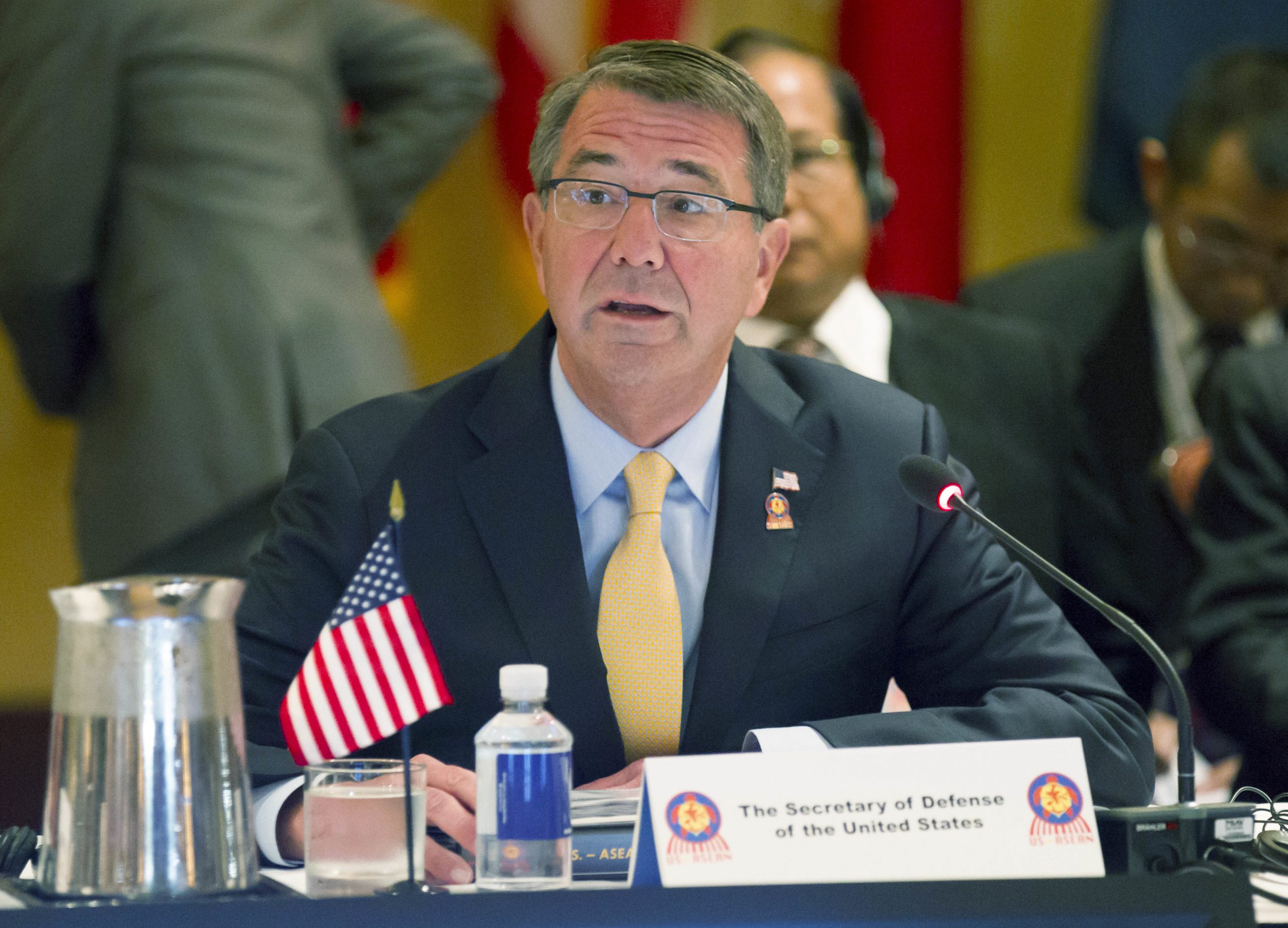 Carter says US strategy in the Asia-Pacific doesn’t depend on the Philippines