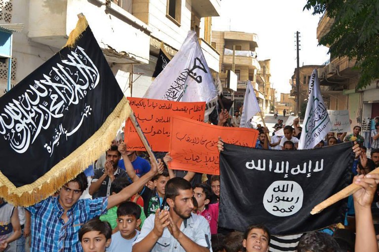 US-led strikes hit IS group as coalition grows