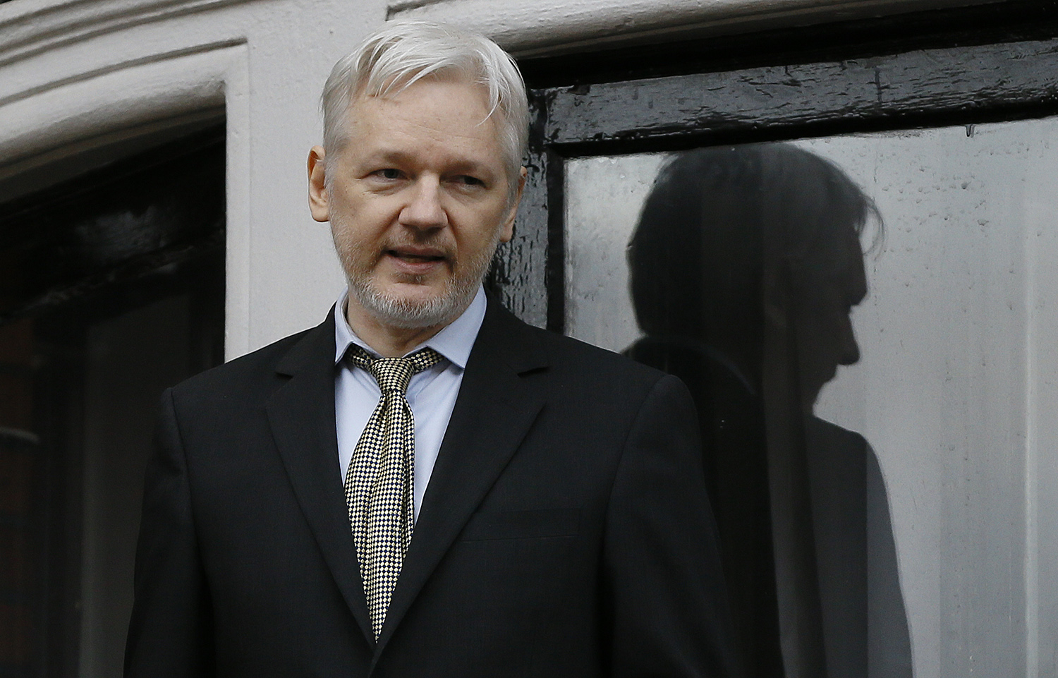 Assange to ask Trump to end WikiLeaks investigation