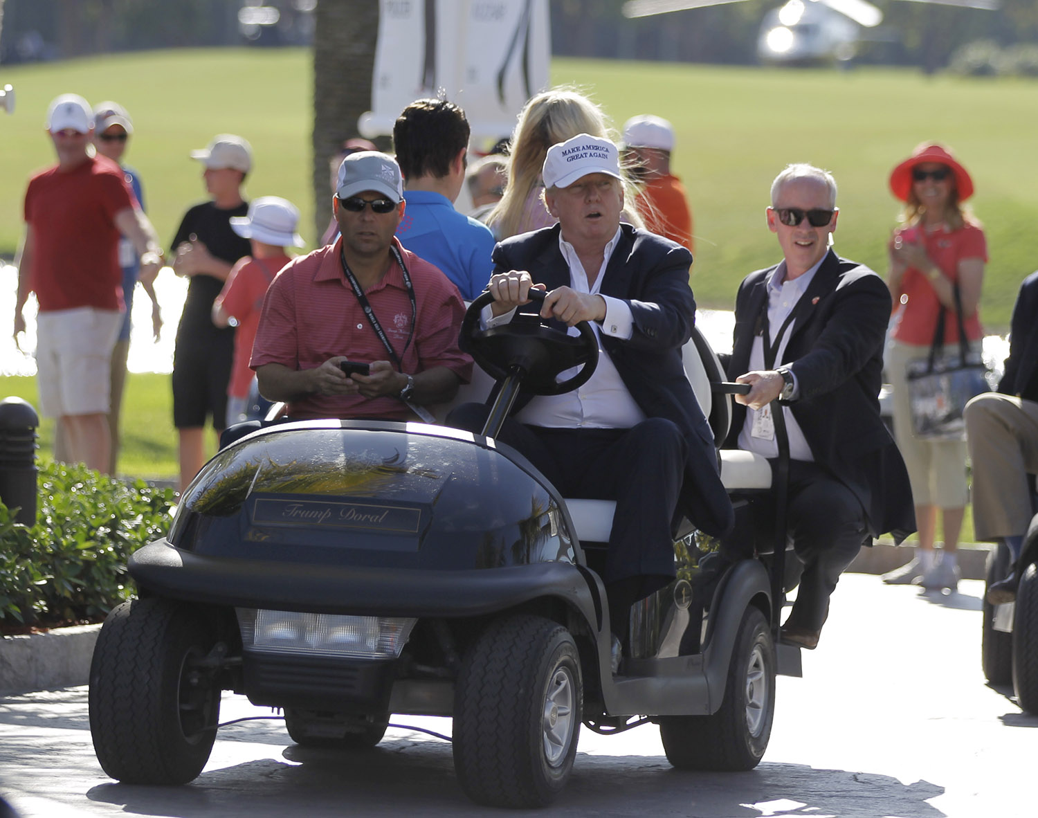 Stop swinging at presidential golf games
