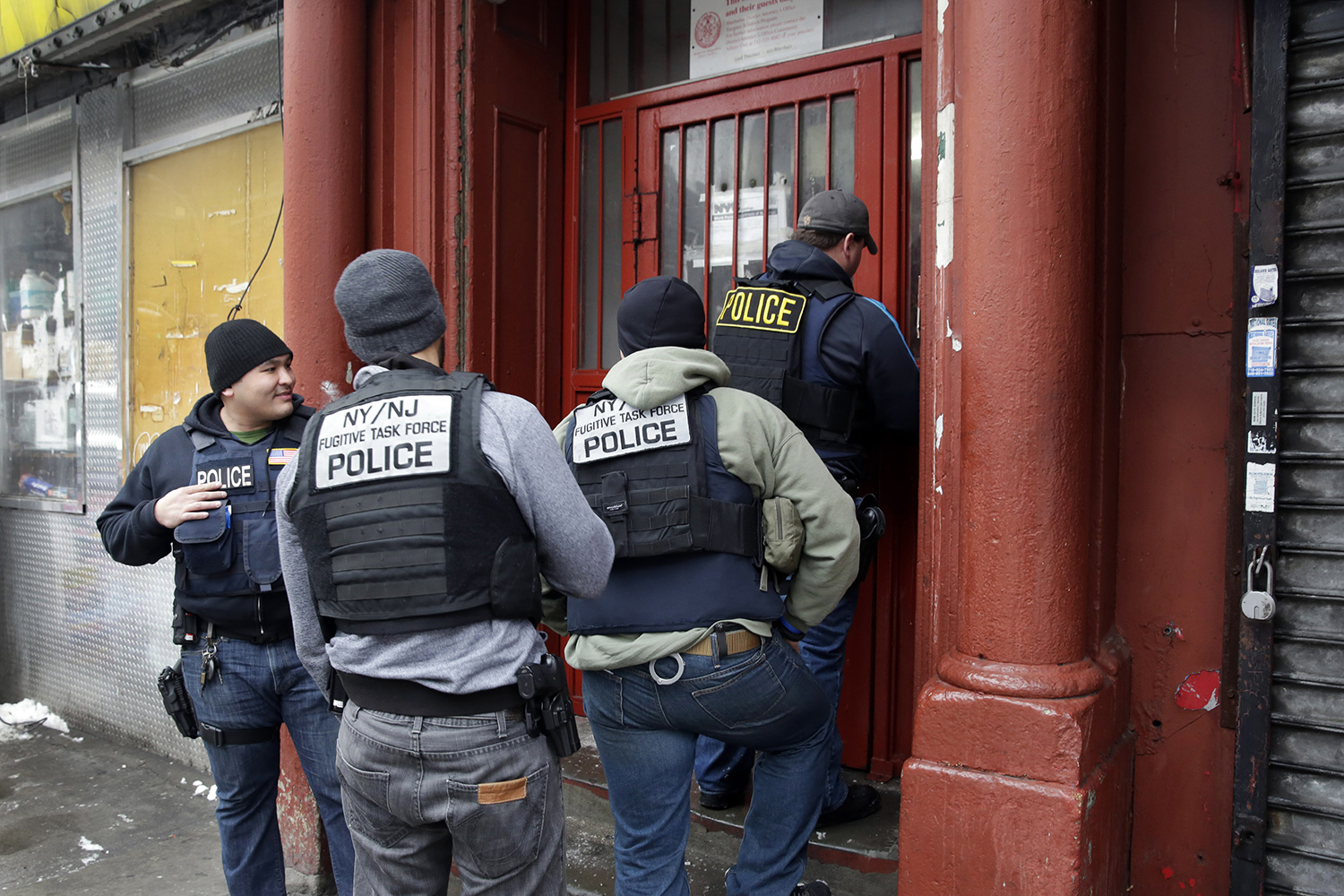 National groups advising illegal aliens how not to get caught: Report