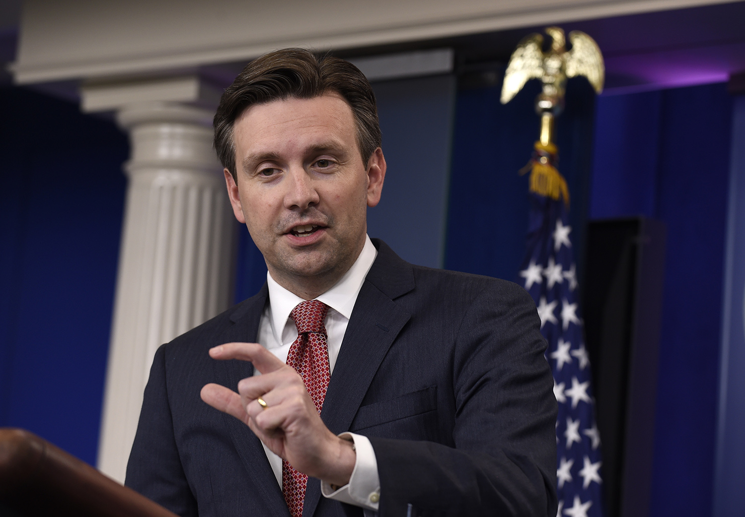 Earnest: ‘I don’t believe Republicans’ on gun control