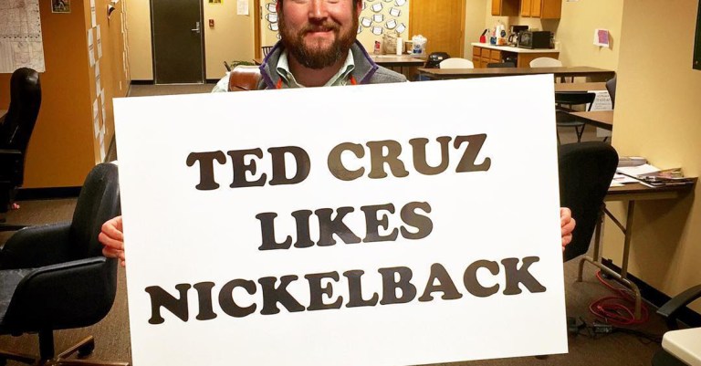 Weird Week in (Internet) Politics