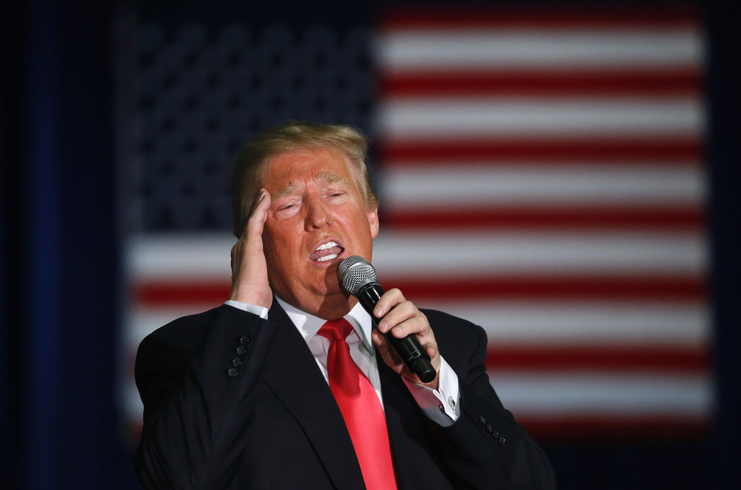 Trump says the media is making up stories, but is more effective than Democrats