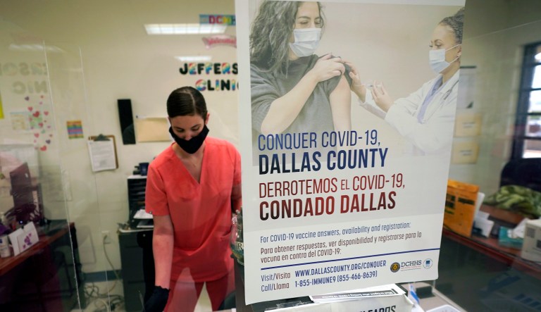 US on track to record 100,000 more COVID-19 deaths by Dec. 1, forecasters warn