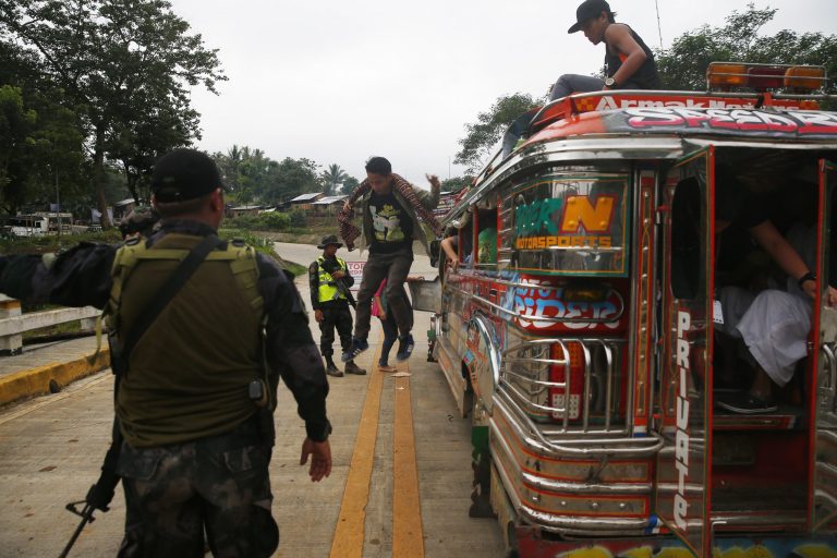 The Islamic State and the Filipino military have been fighting for three weeks in Marawi City. (AP Photo/Bullit Marquez)