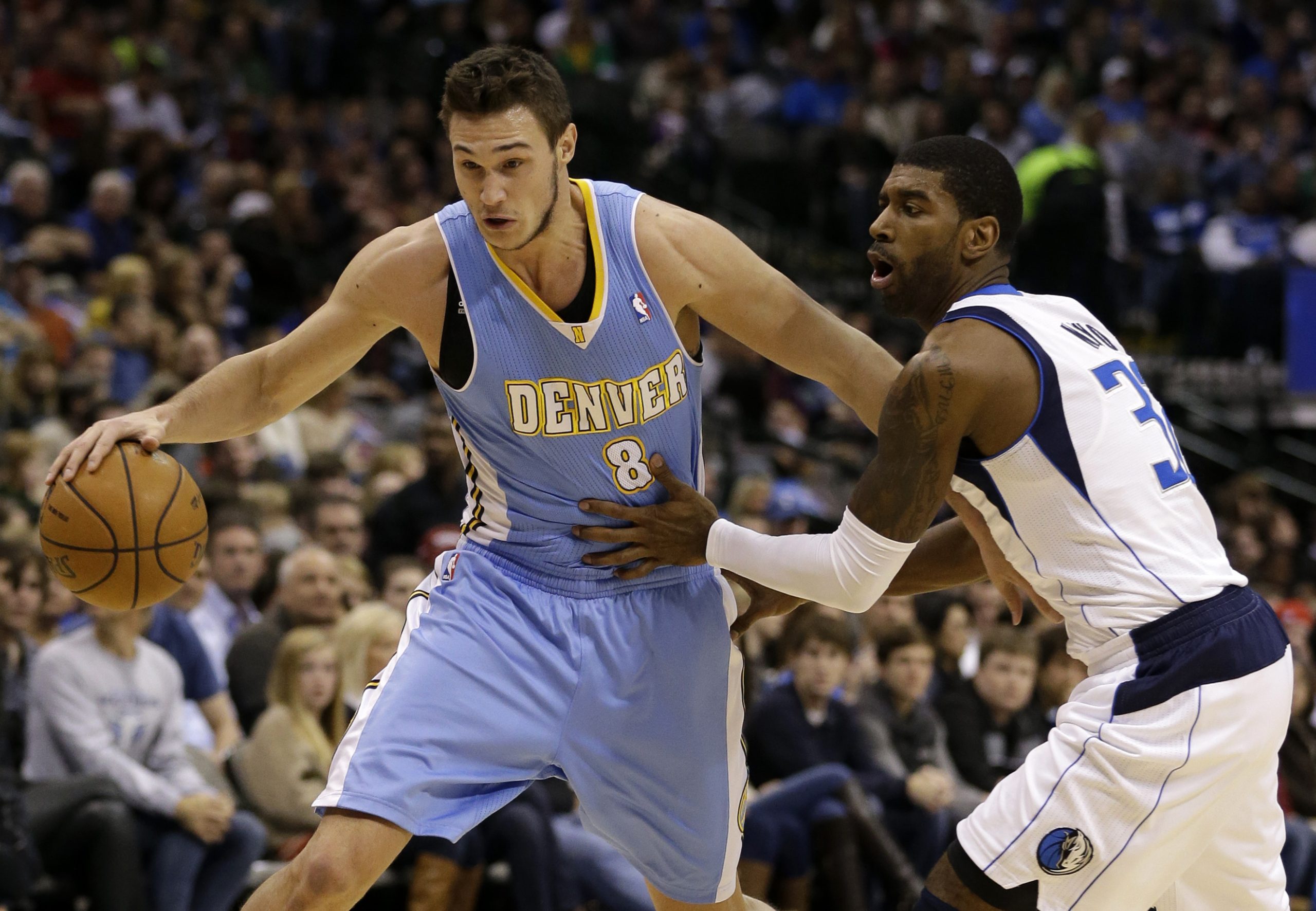 Gallinari, Nuggets spoil Nowitzki’s return, 106-85