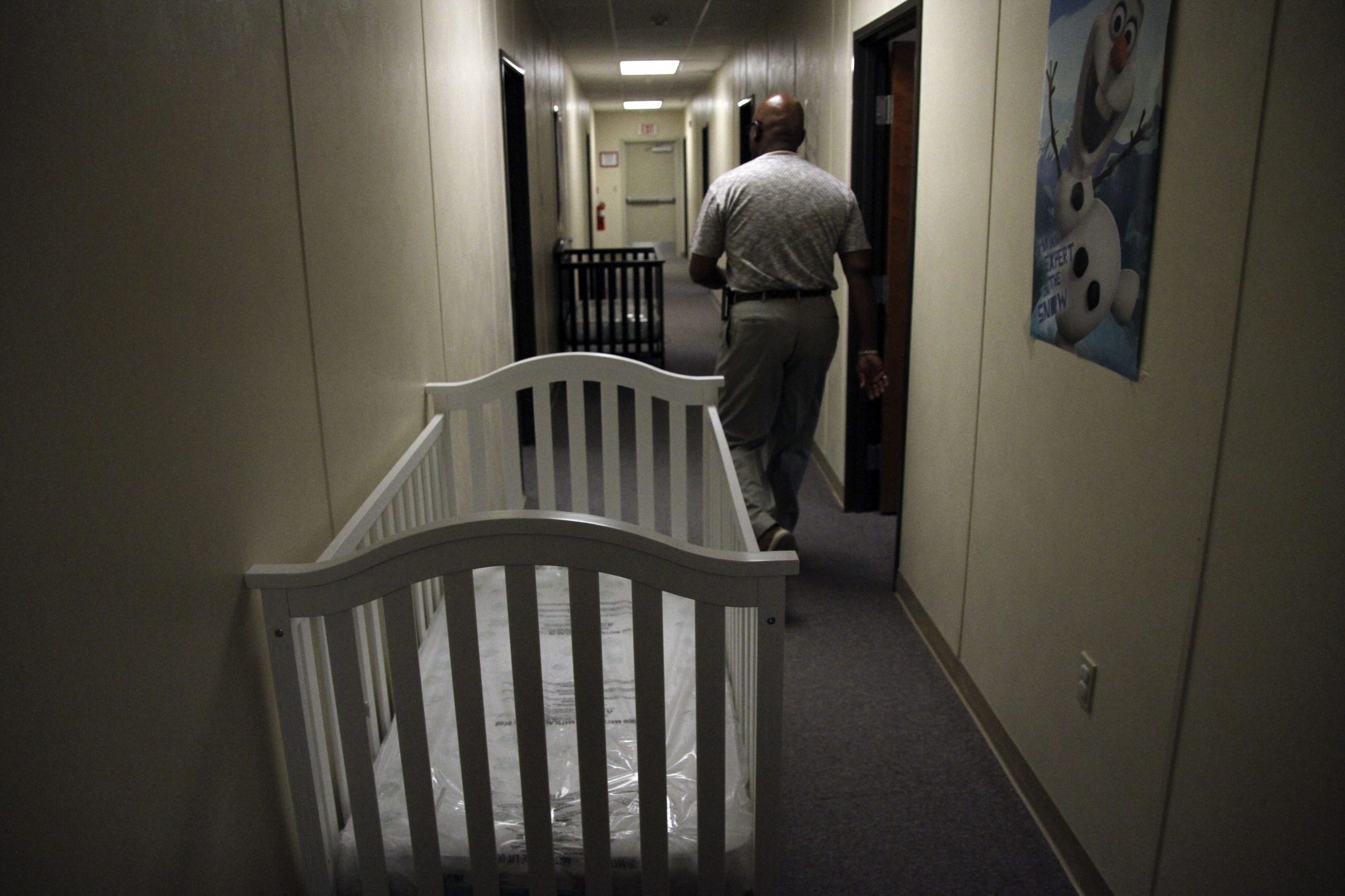 US: Most new immigrant families fail to report