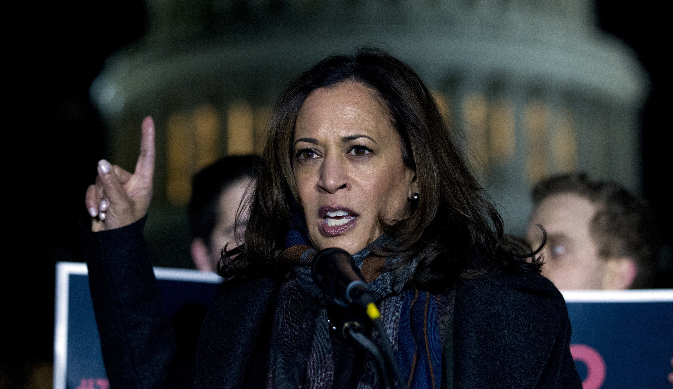 Kamala Harris: I will not support compromise that includes wall funding ‘under any circumstances’