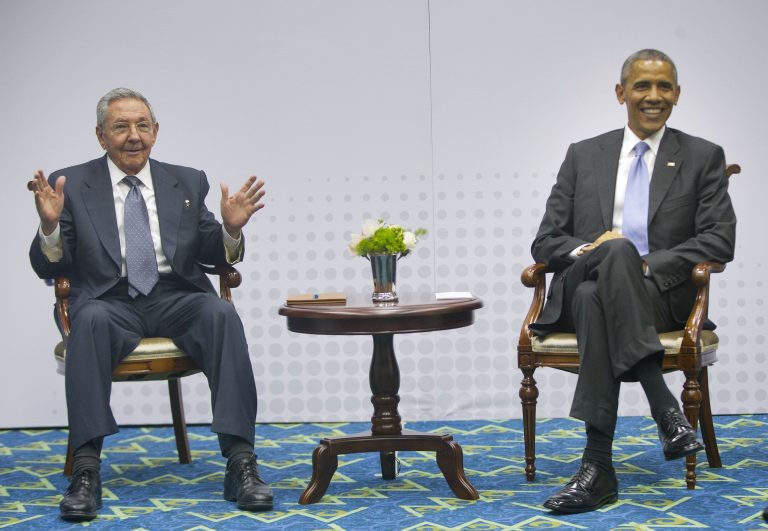 President Barack Obama and Cuban President Raul Castro during their meeting at the Summit of the Americas in Panama City, Panama, Saturday, April 11, 2015. (AP Photo)