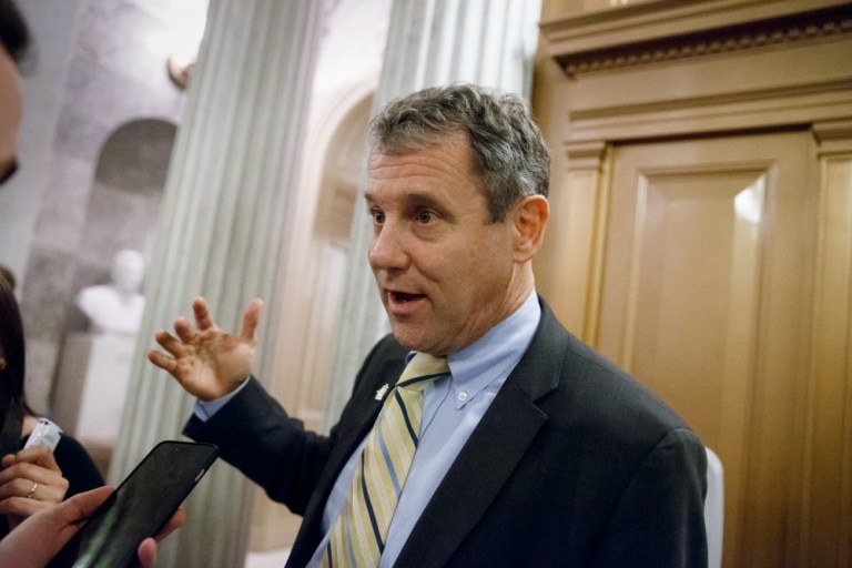 Sherrod Brown joined three other Democrats Friday in calling on the Commodity Futures Trading Commission to finish a long-delayed rule limiting the size of bets traders can make in markets for commodities. (AP Photo)