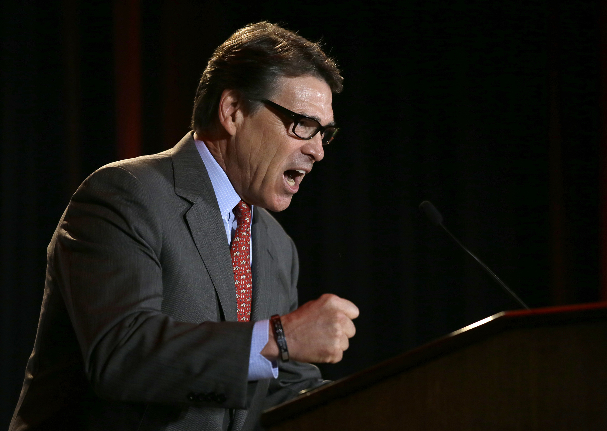 Perry set to campaign for Cruz amid Iowa push