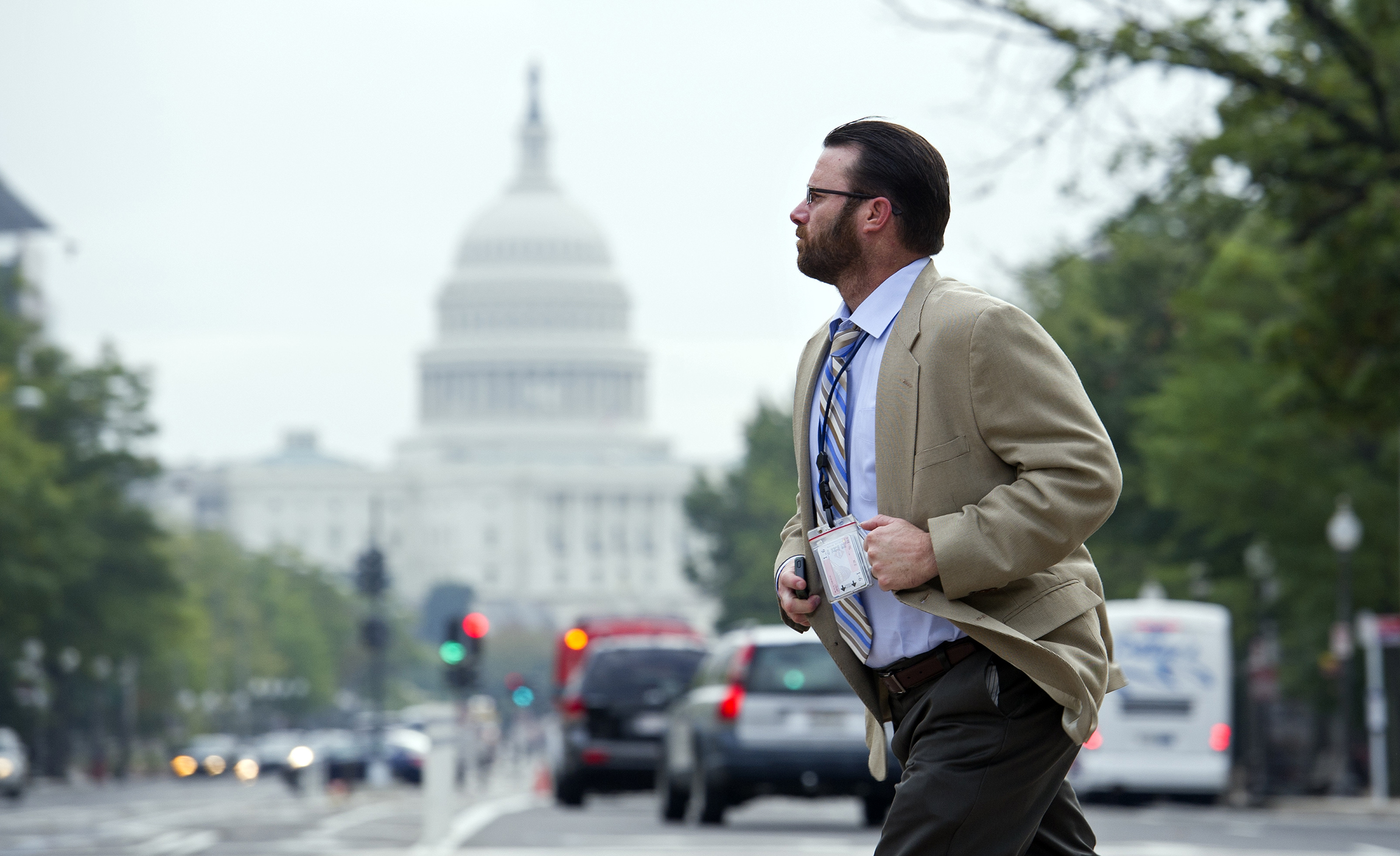 Federal workers to pay more for healthcare