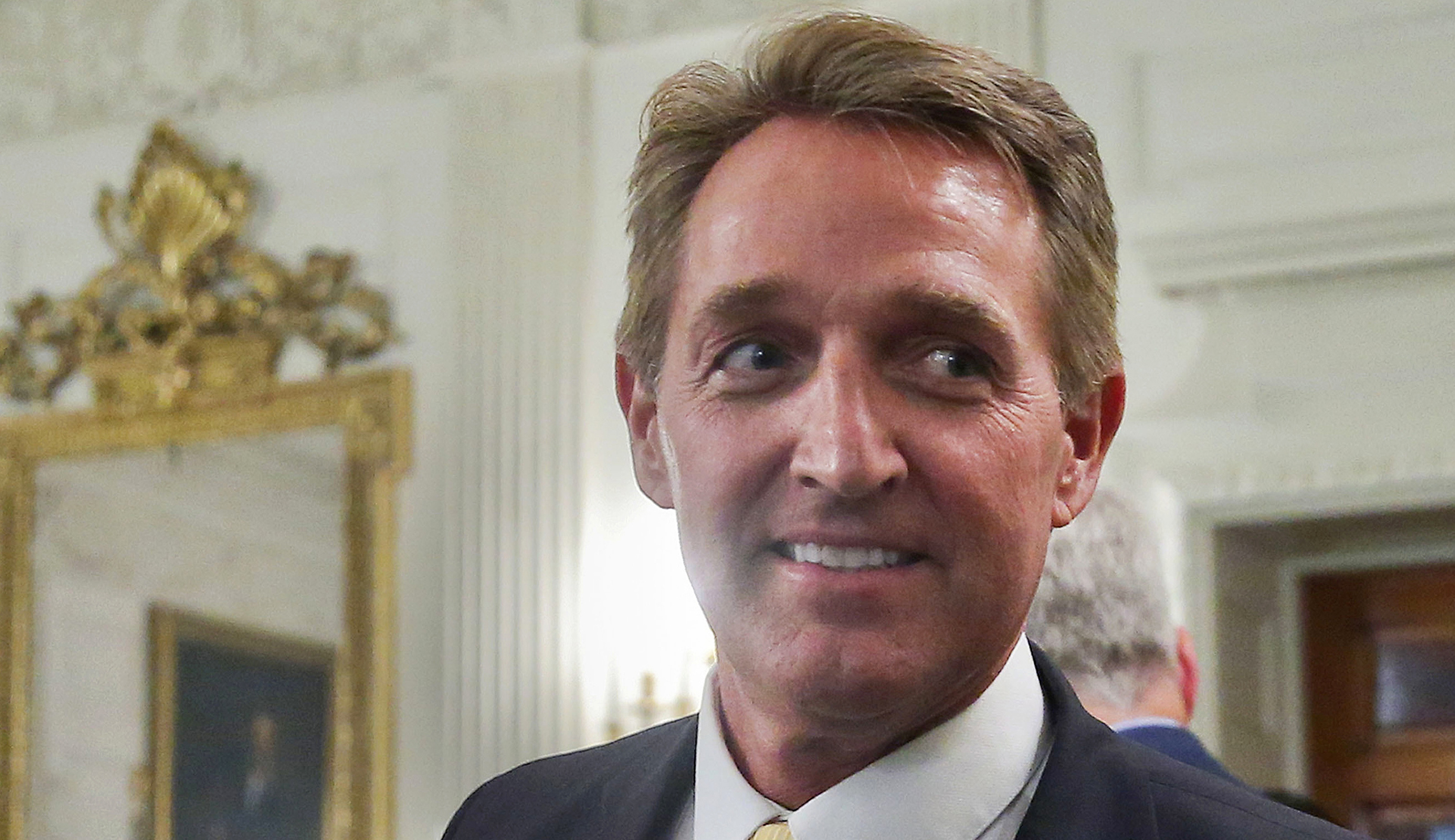 Jeff Flake in talks with CBS News