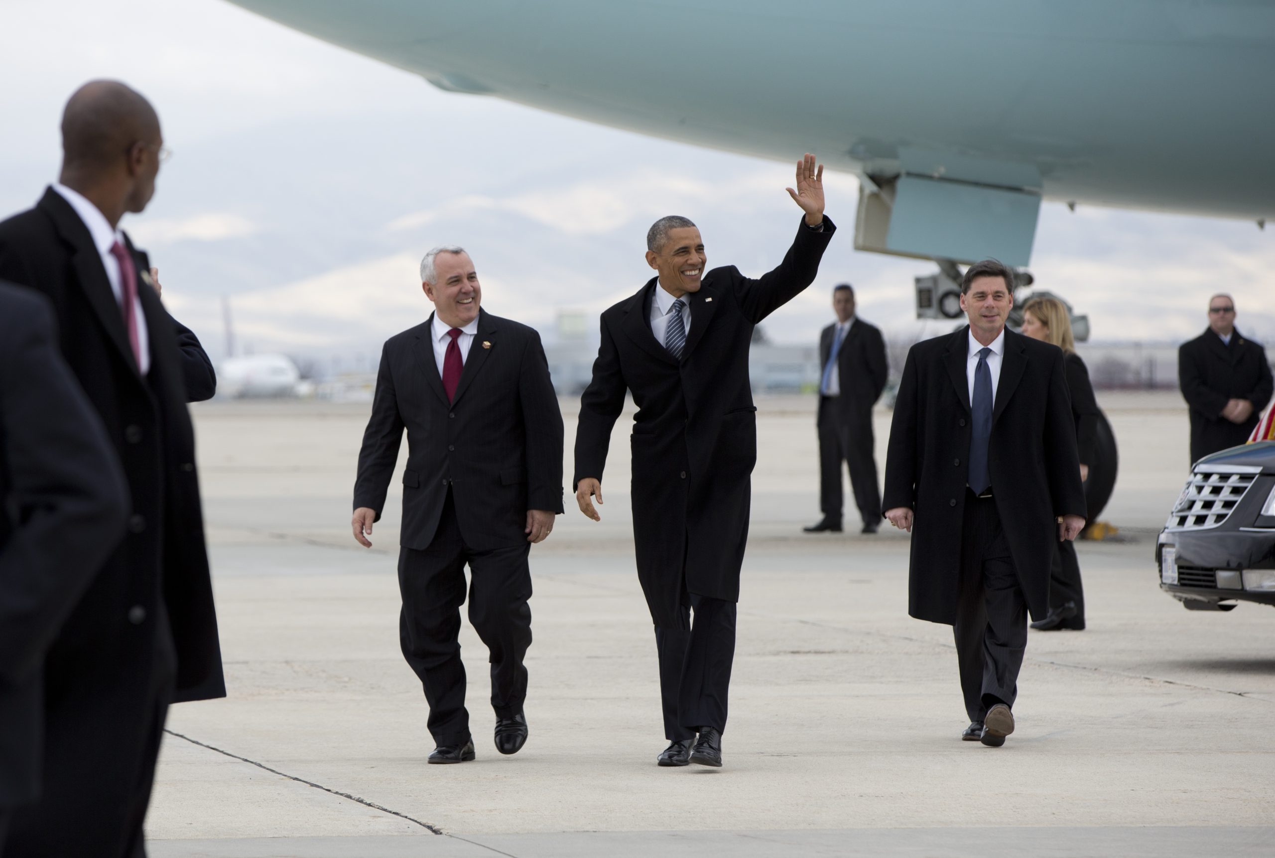 Obama to meet with wife of American jailed in Iran