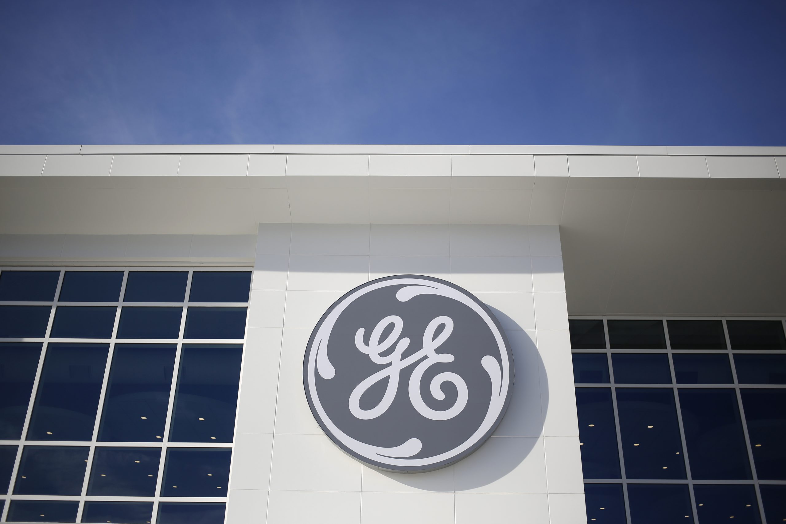 SEC investigates General Electric’s $6.2 billion insurance charge