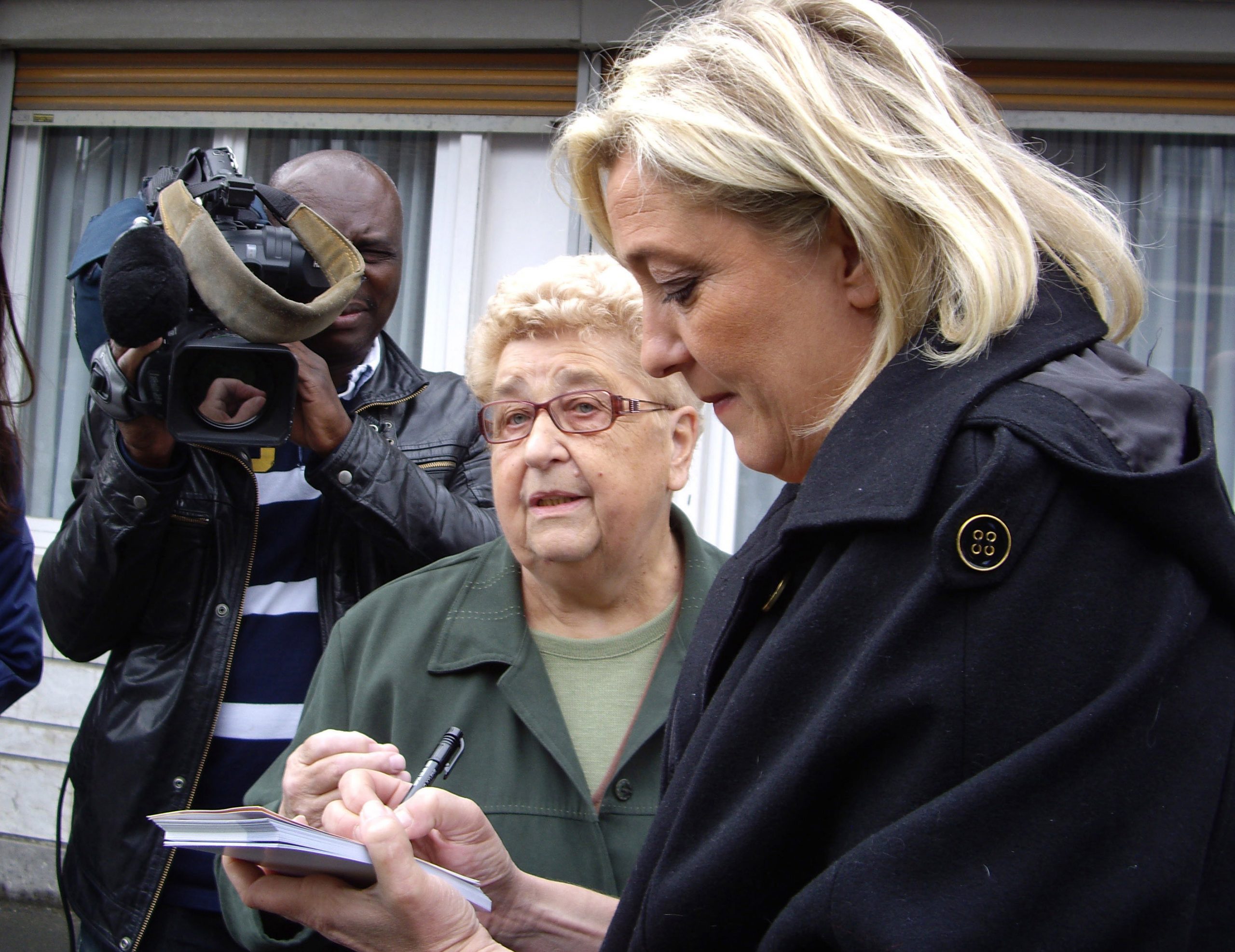 New chance for far-right in French parliament vote