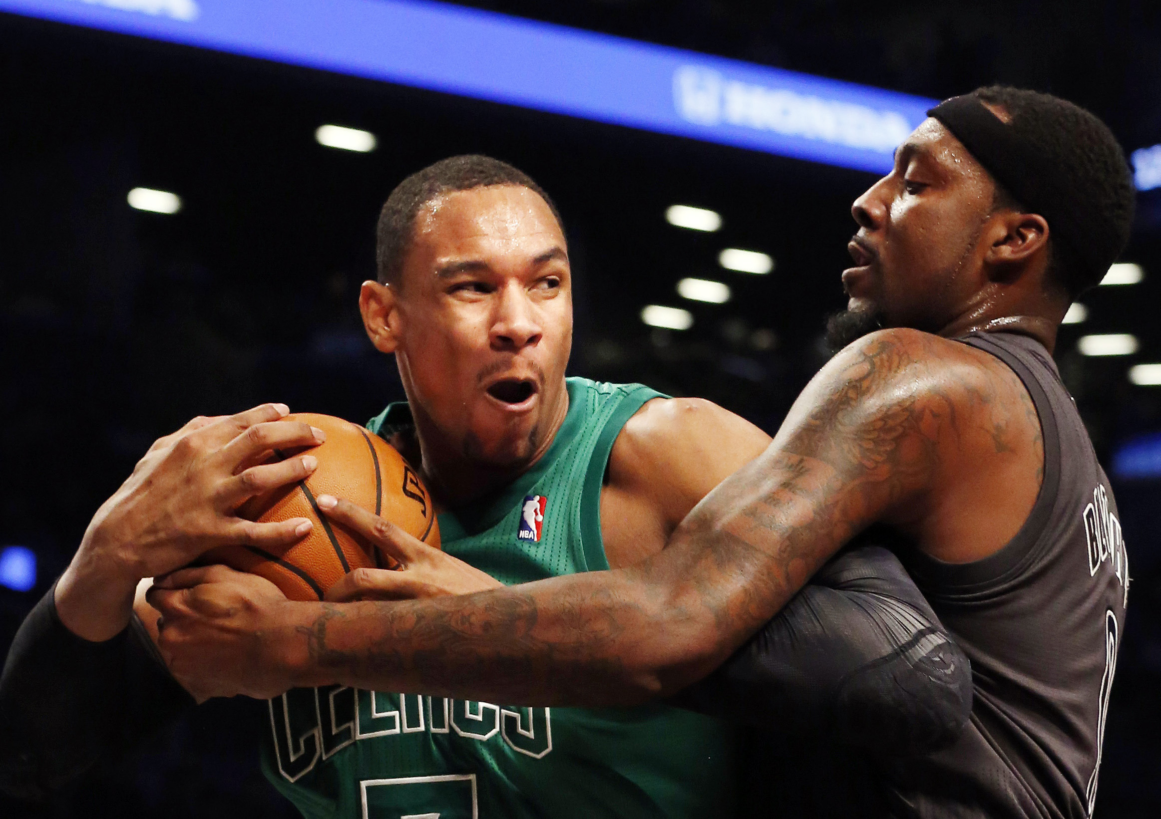Rondo leads Celtics past Nets 93-76