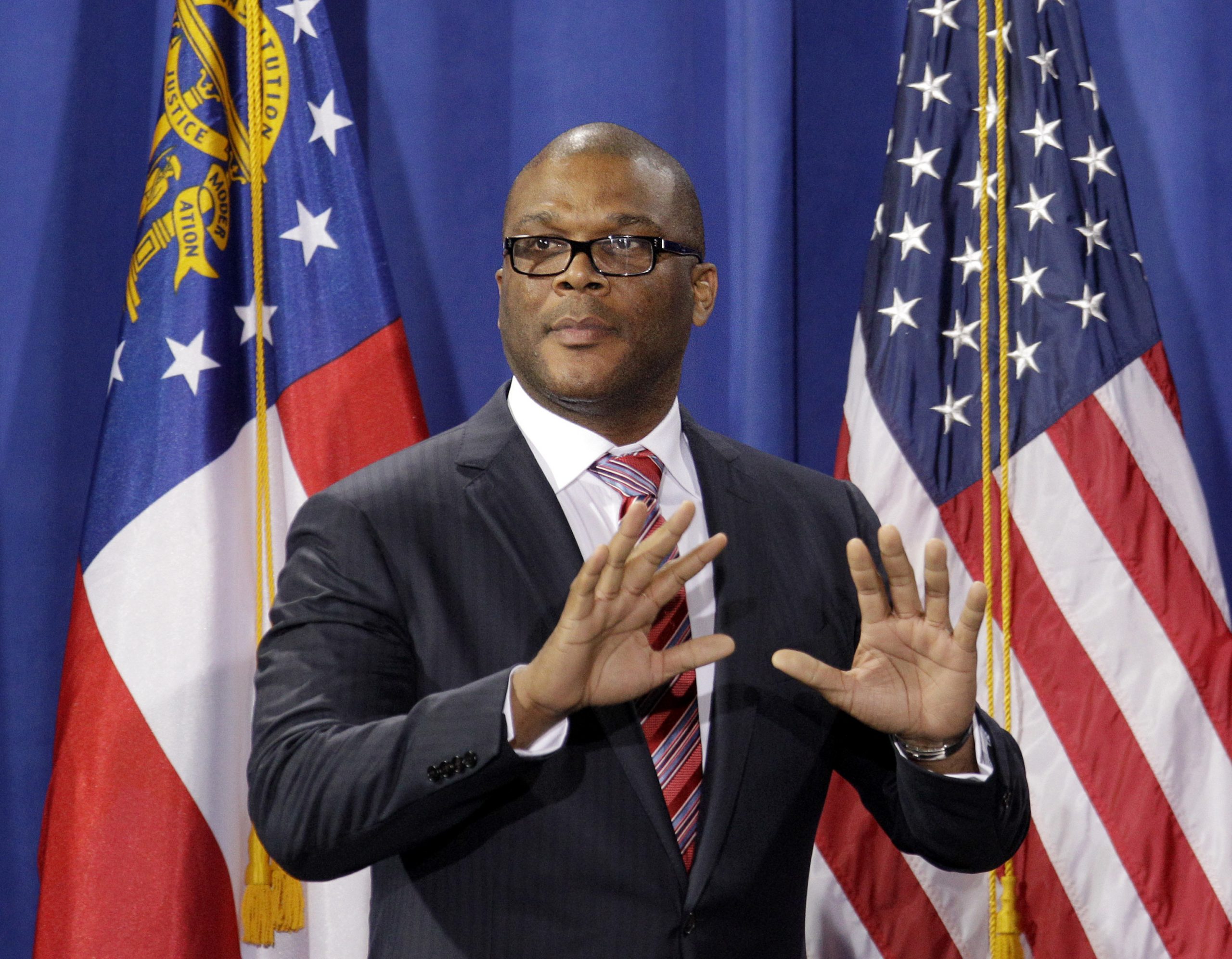 Actor Tyler Perry donates $100k to Ohio schools