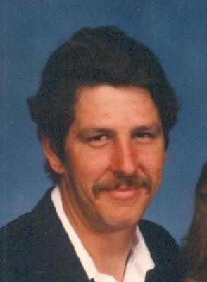 Police seek clues to carpenter’s slaying