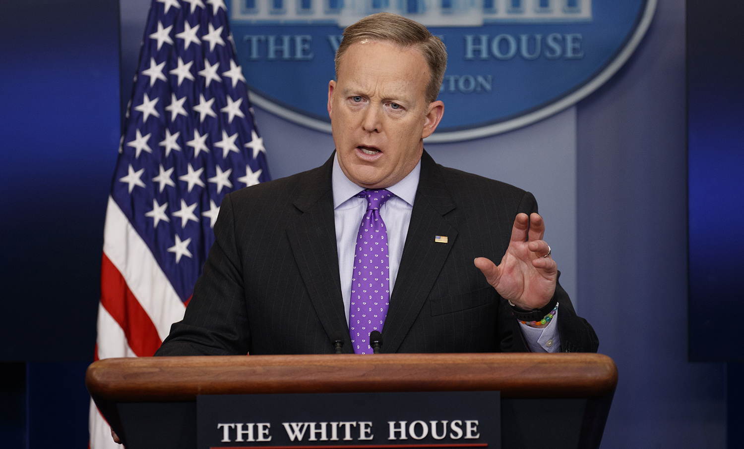 ABC White House correspondent worries about Sean Spicer’s health